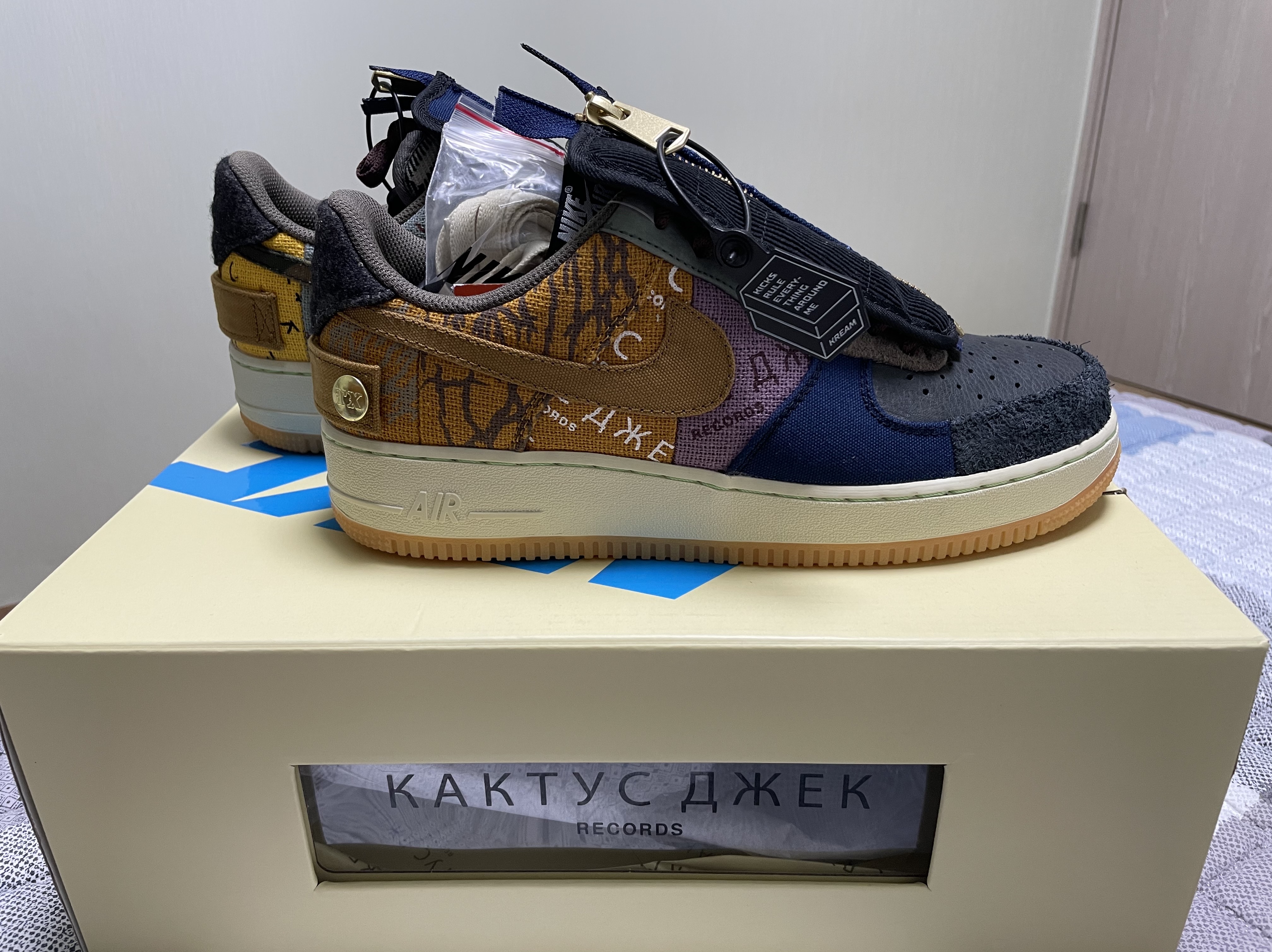 Nike x Travis Scott Air Force 1 Low Cactus Jack 착용 스타일 - 1