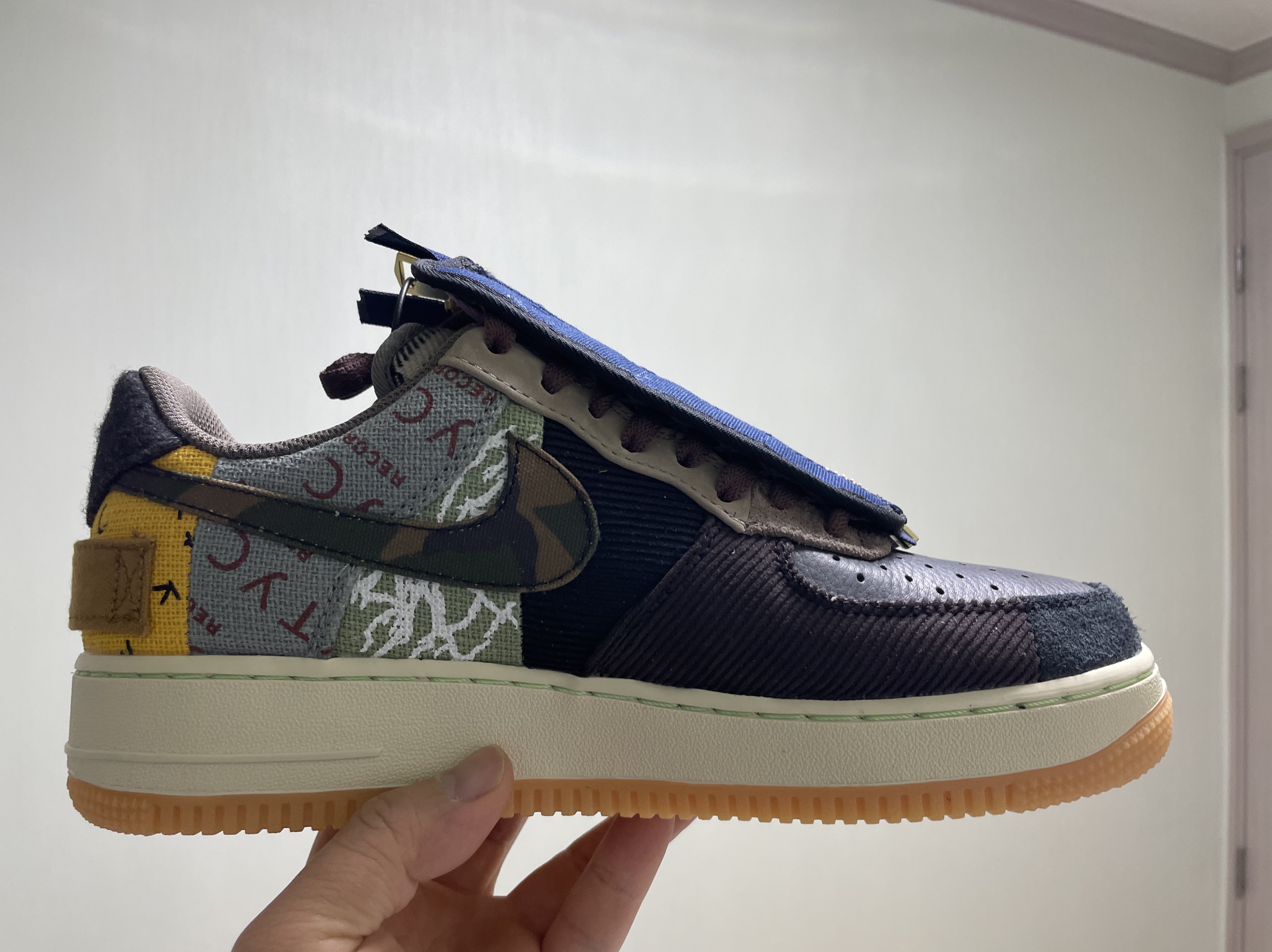 Nike x Travis Scott Air Force 1 Low Cactus Jack 착용 스타일 - 2