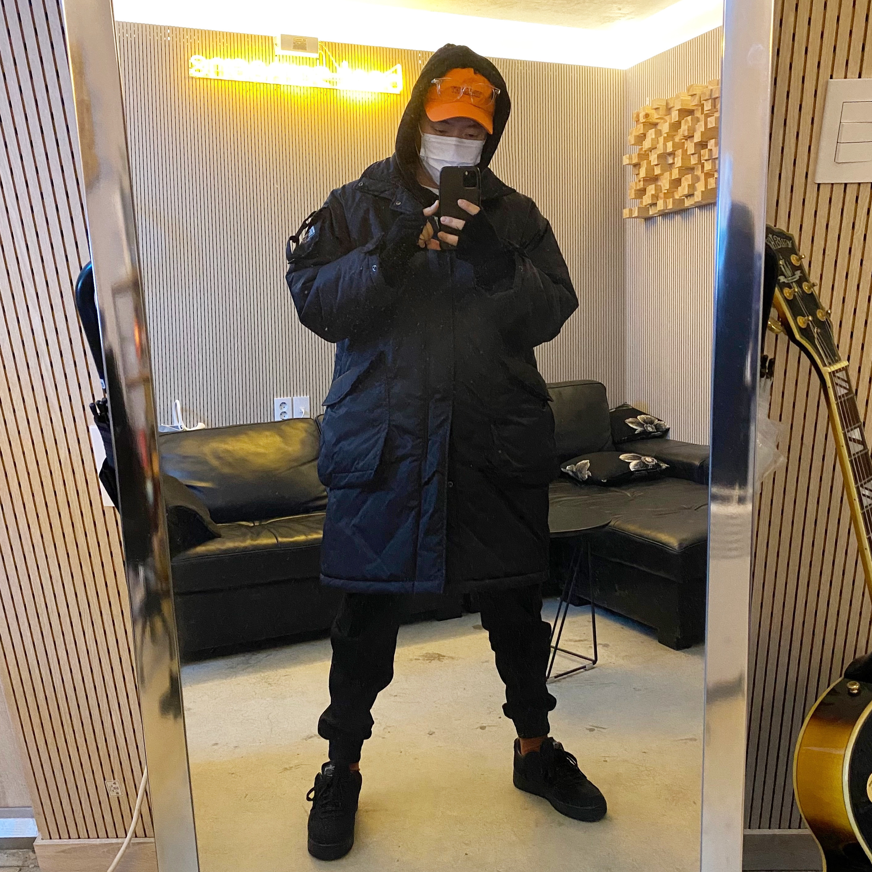 Nike x Stussy Air Force 1 Low Triple Black 착용 스타일