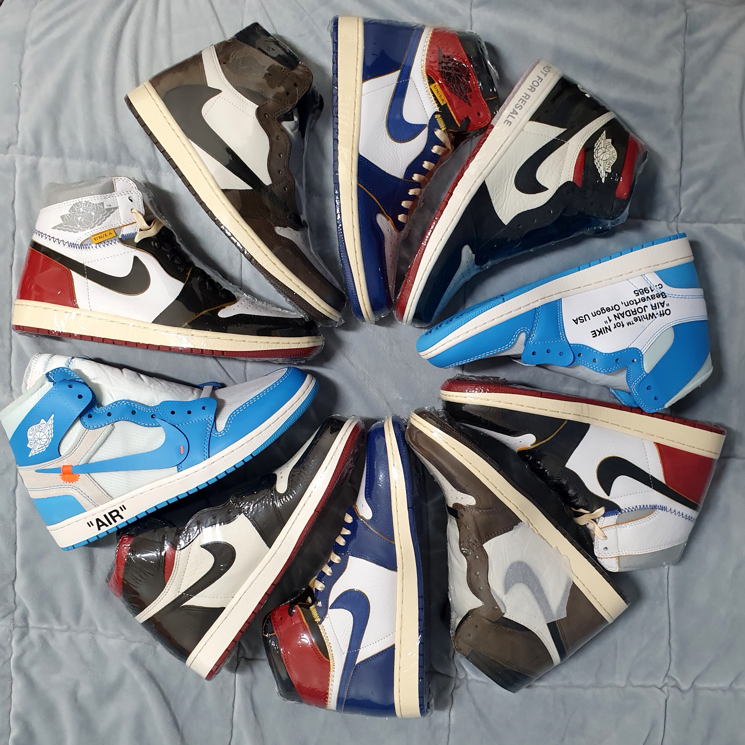 Jordan 1 x Off-White Retro High University Blue, Jordan 1 x Travis Scott Retro High OG SP Mocha 착용 스타일 - 1