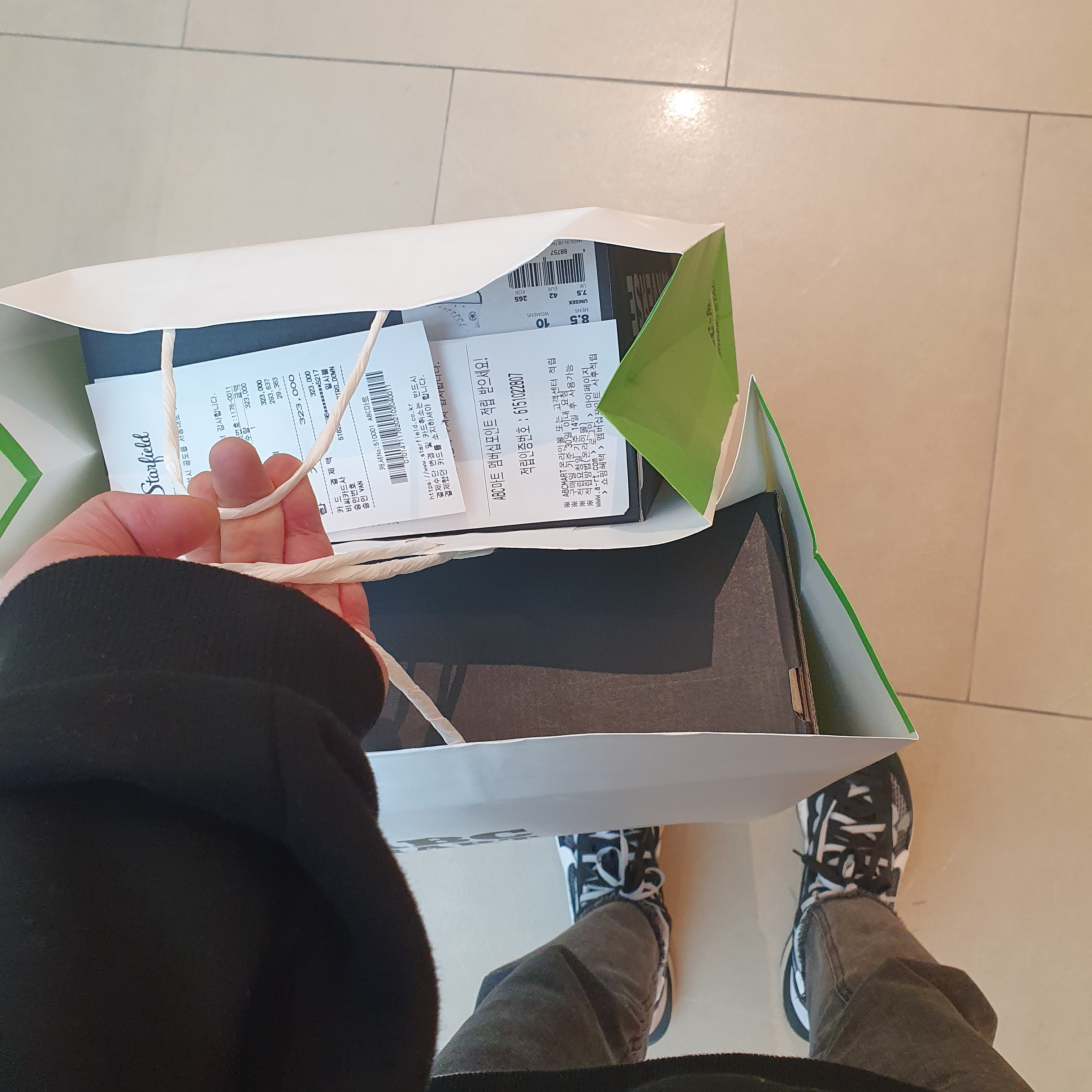 Converse Run Star Hike Hi Black White Gum, Converse Run Star Hike Hi White Black Gum 착용 스타일