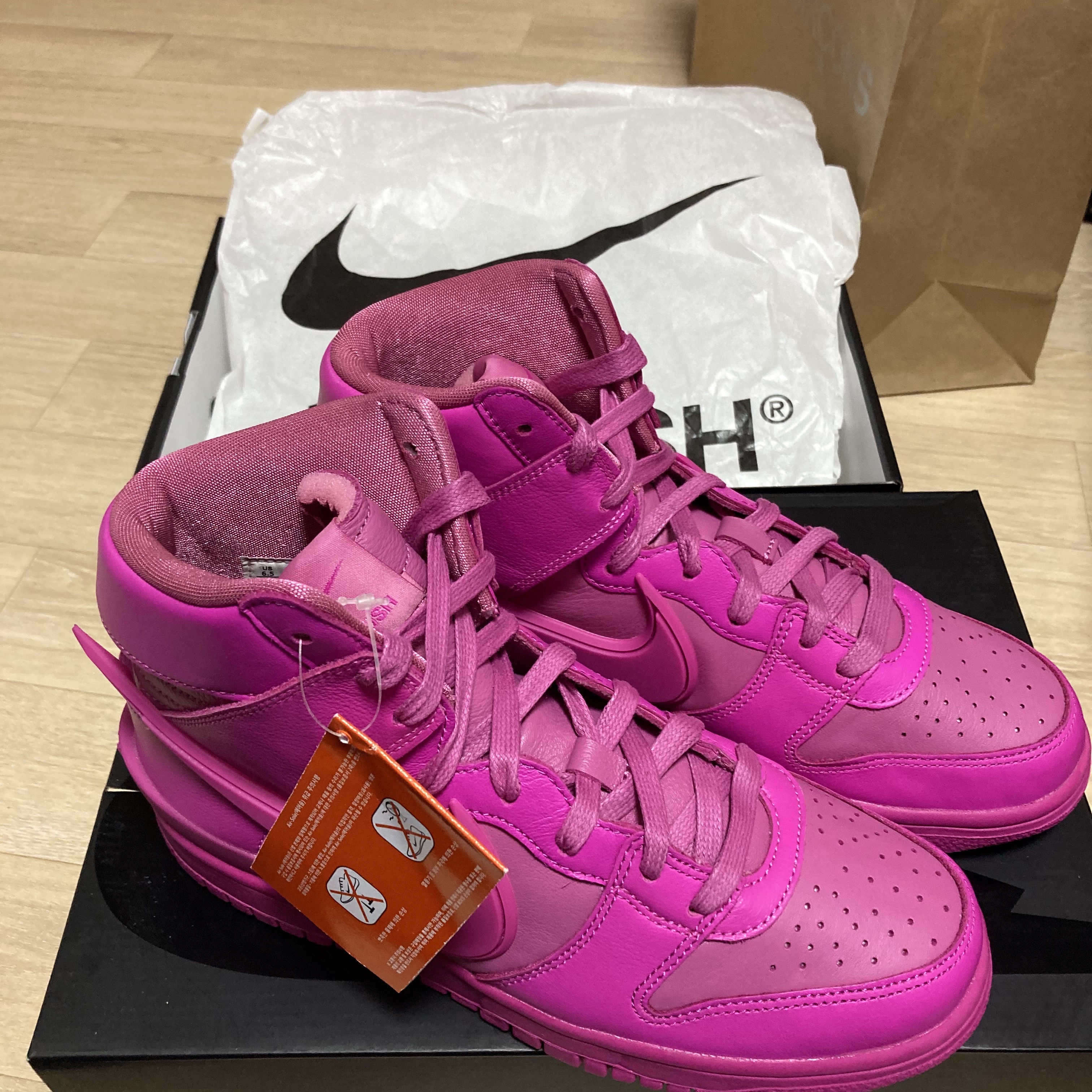 Nike x Ambush Dunk High Cosmic Fuchsia, Nike x Ambush Dunk High Black 착용 스타일 - 1