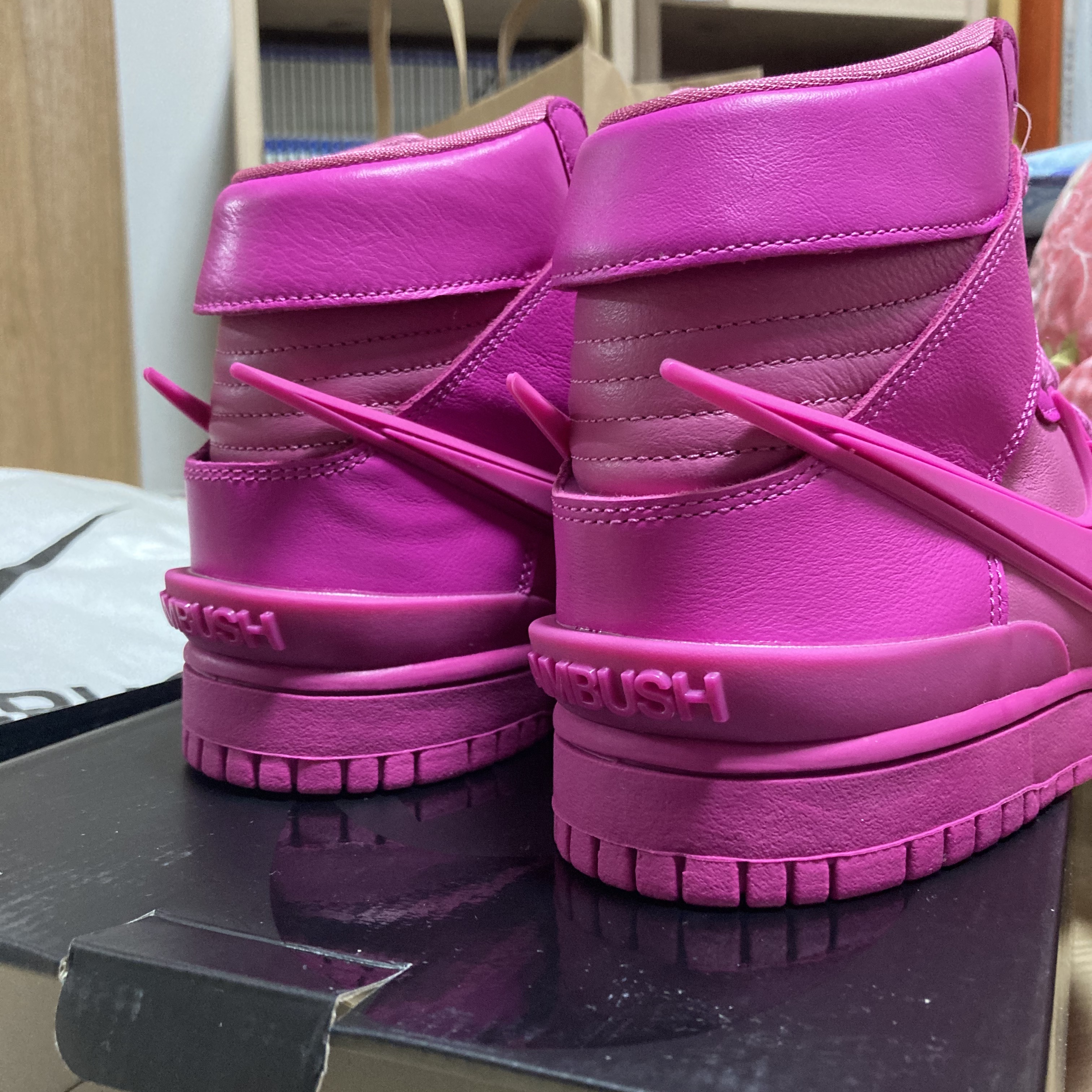 Nike x Ambush Dunk High Cosmic Fuchsia, Nike x Ambush Dunk High Black 착용 스타일 - 3