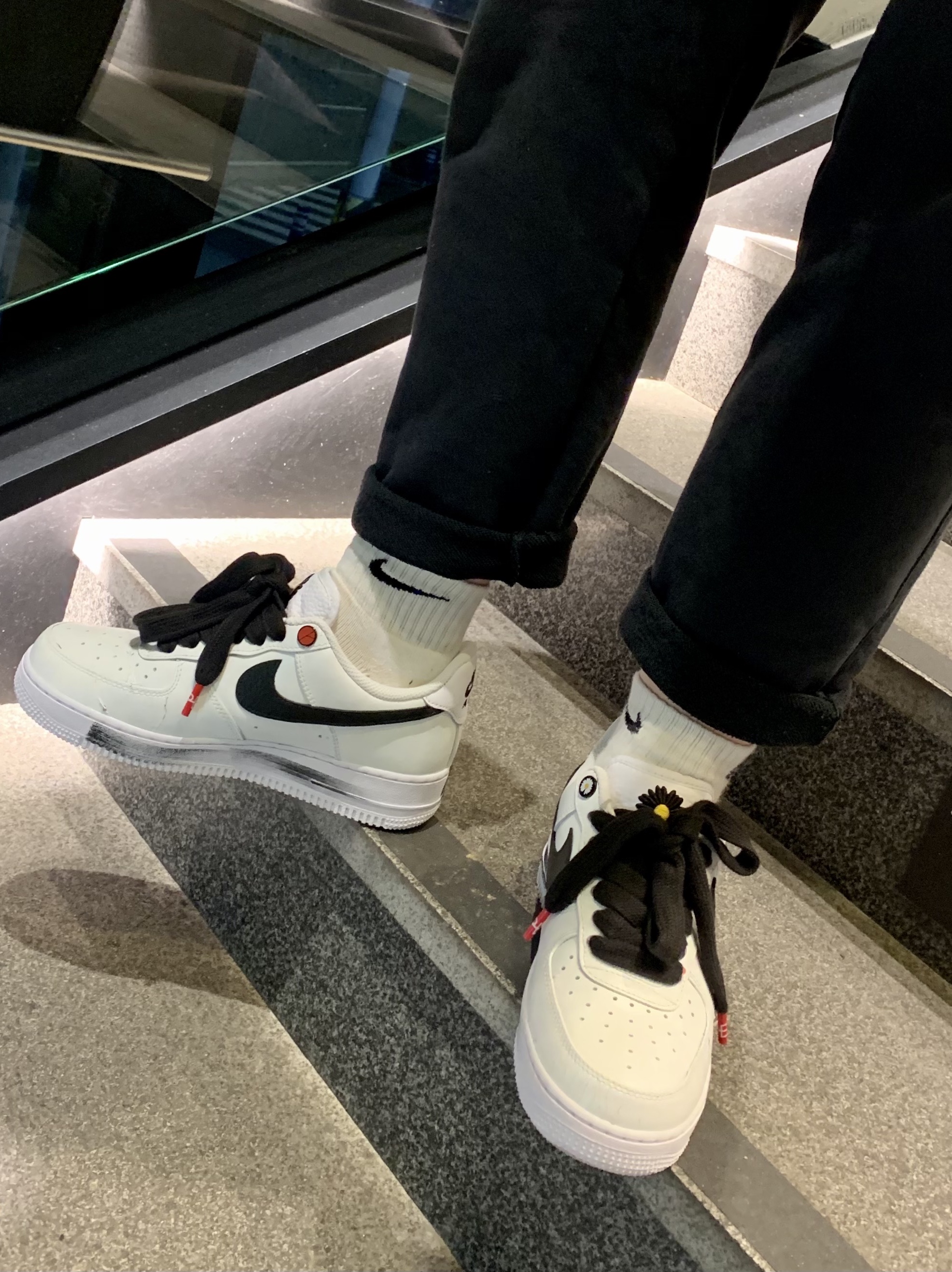 Nike x Peaceminusone Air Force 1 Low Para-Noise 2.0 착용 스타일 - 2