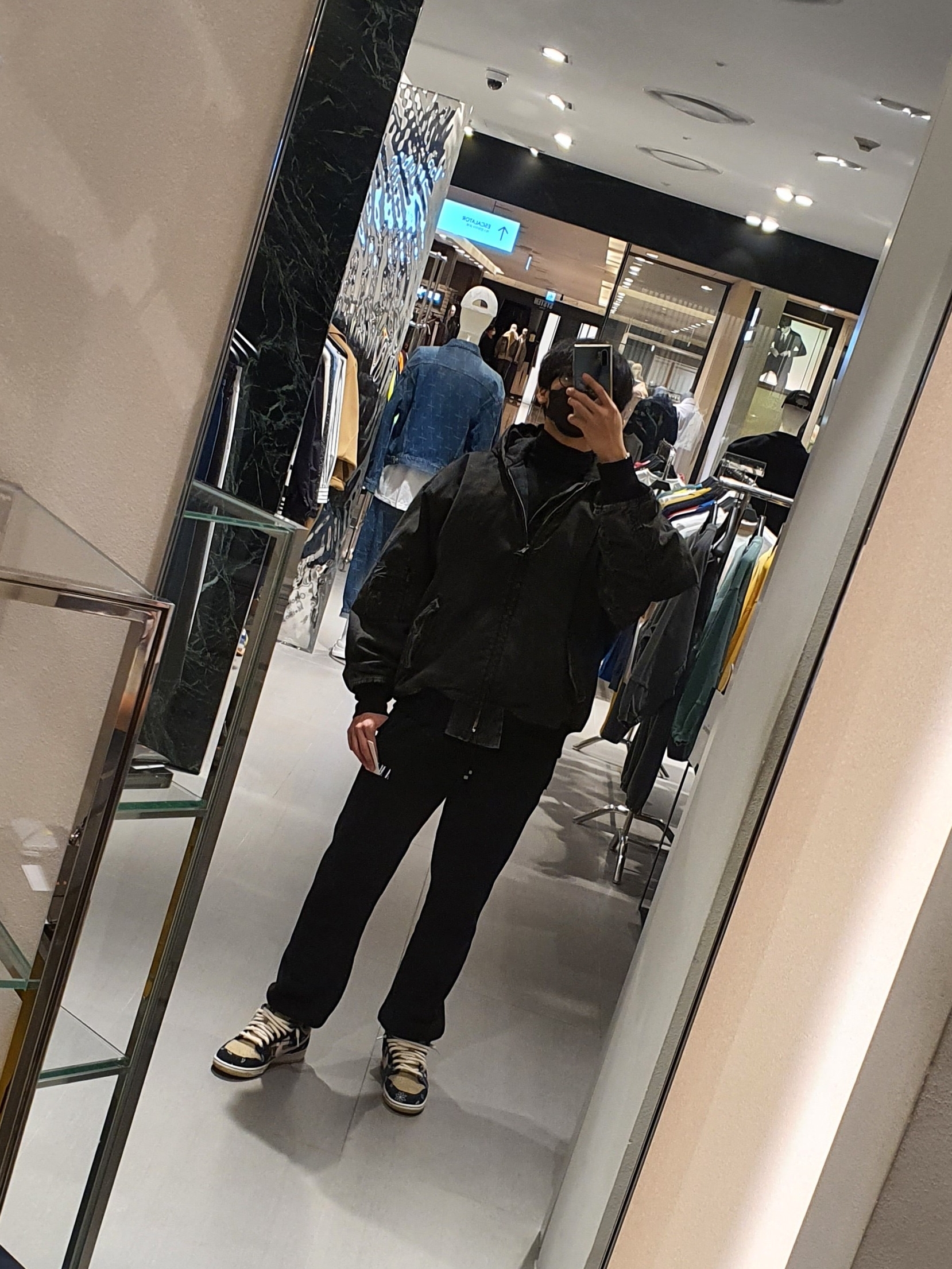Nike x Travis Scott SB Dunk Low 착용 스타일