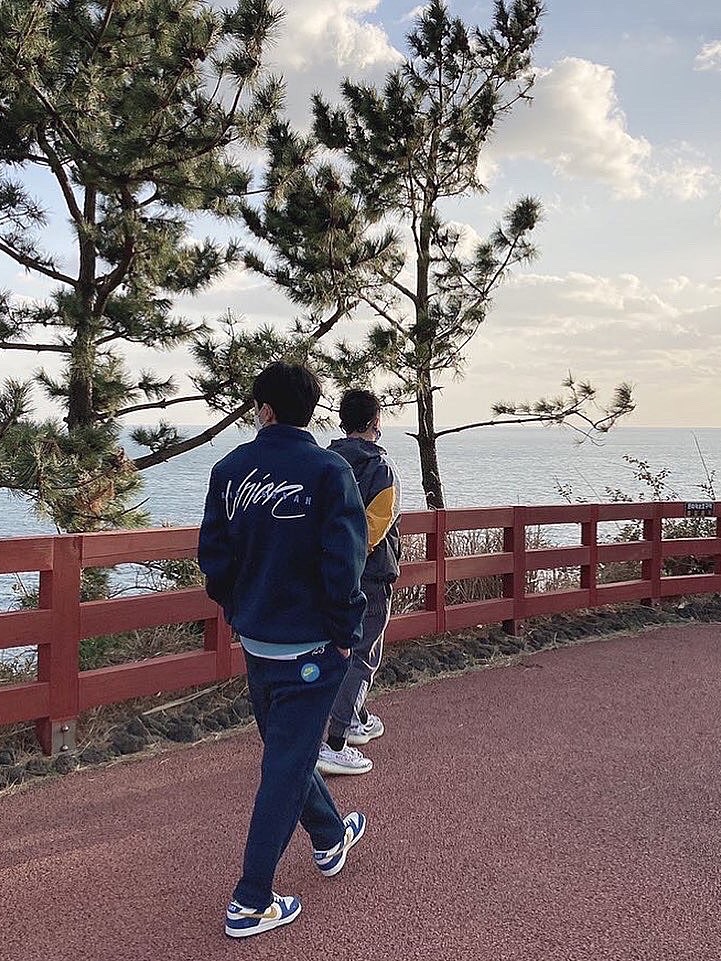 Jordan x Union Leisure Pants Navy, Jordan x Union Coaches Jacket Navy 착용 스타일 - 1