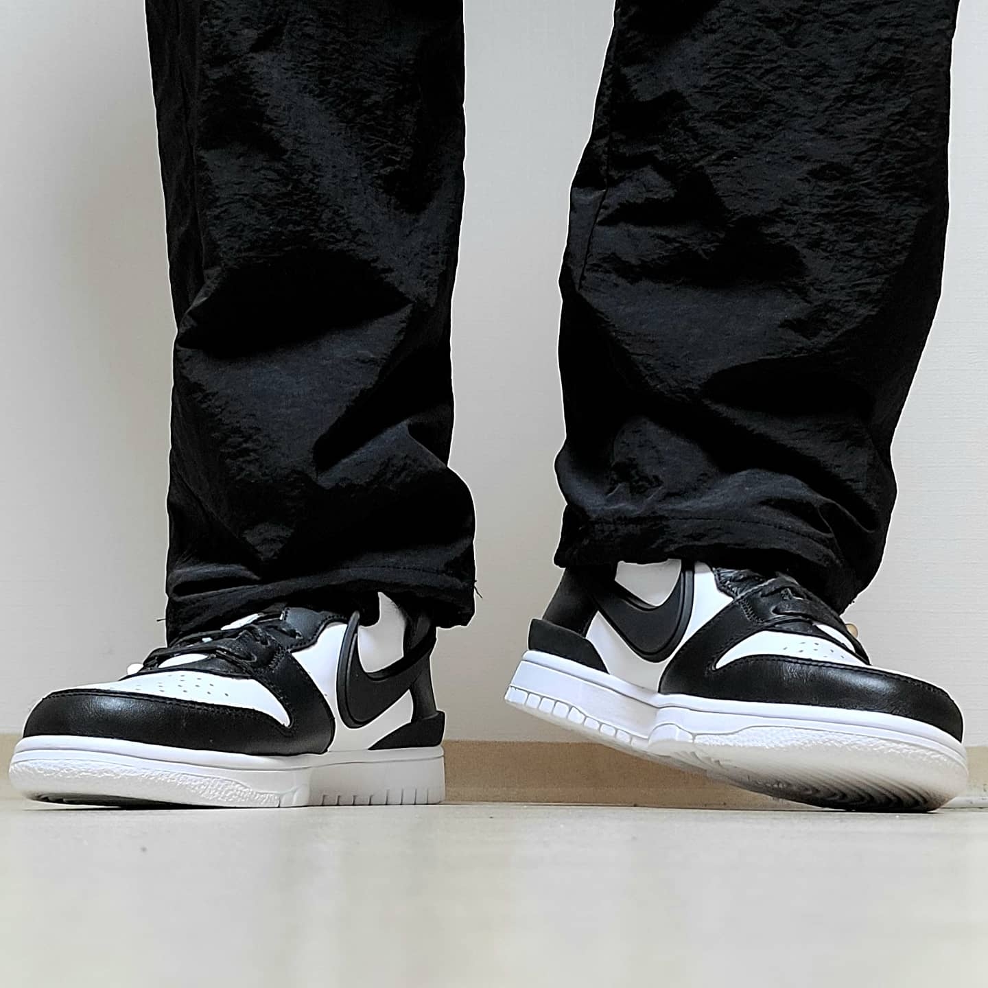 Nike x Ambush Dunk High Black 착용 스타일 - 5