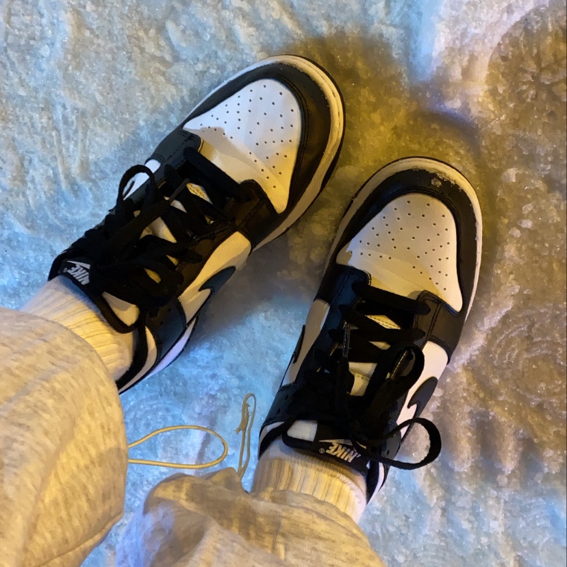 (GS) Nike Dunk Low Black 착용 스타일 - 2