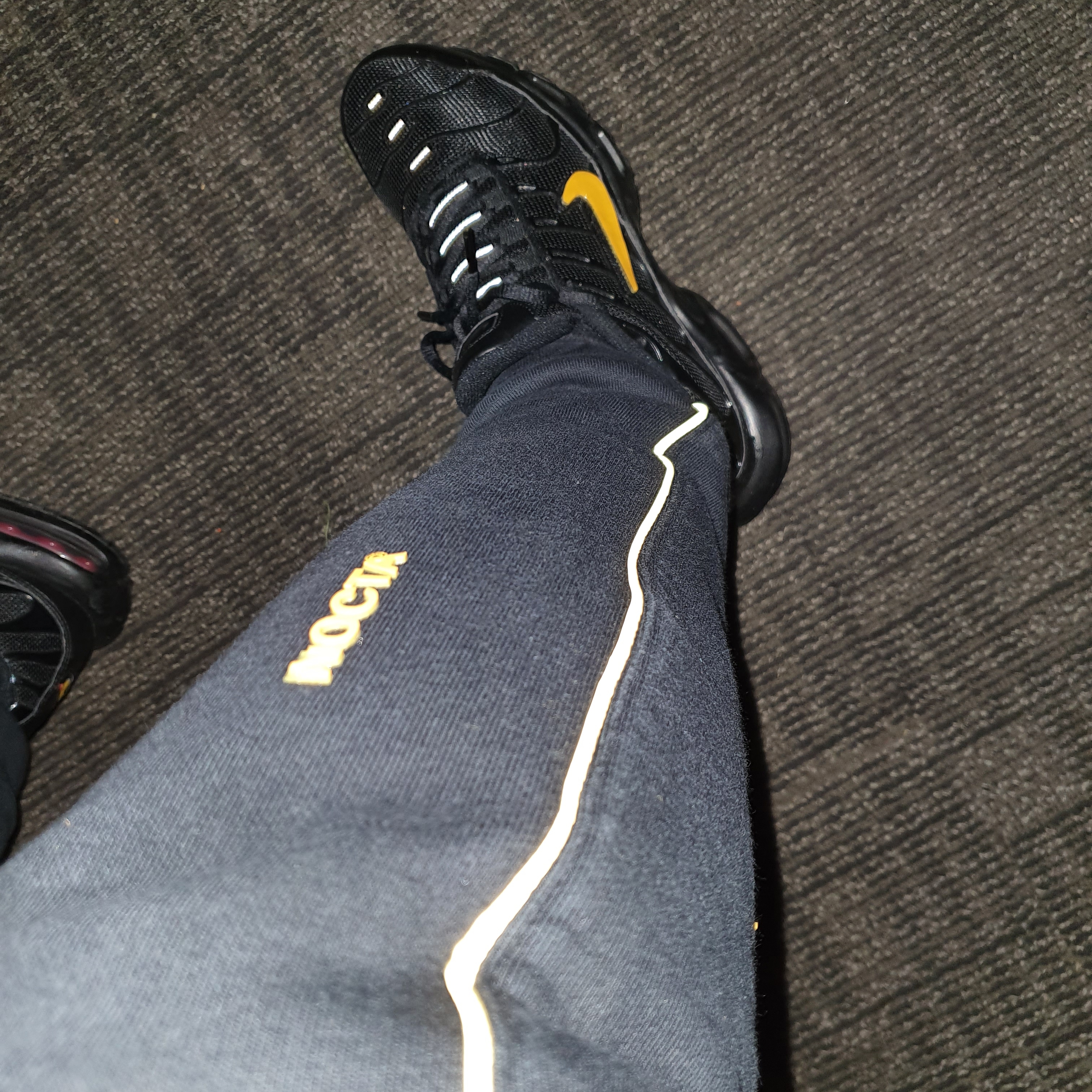Nike x Drake Nocta Fleece Pants Black - US/EU 착용 스타일 - 3