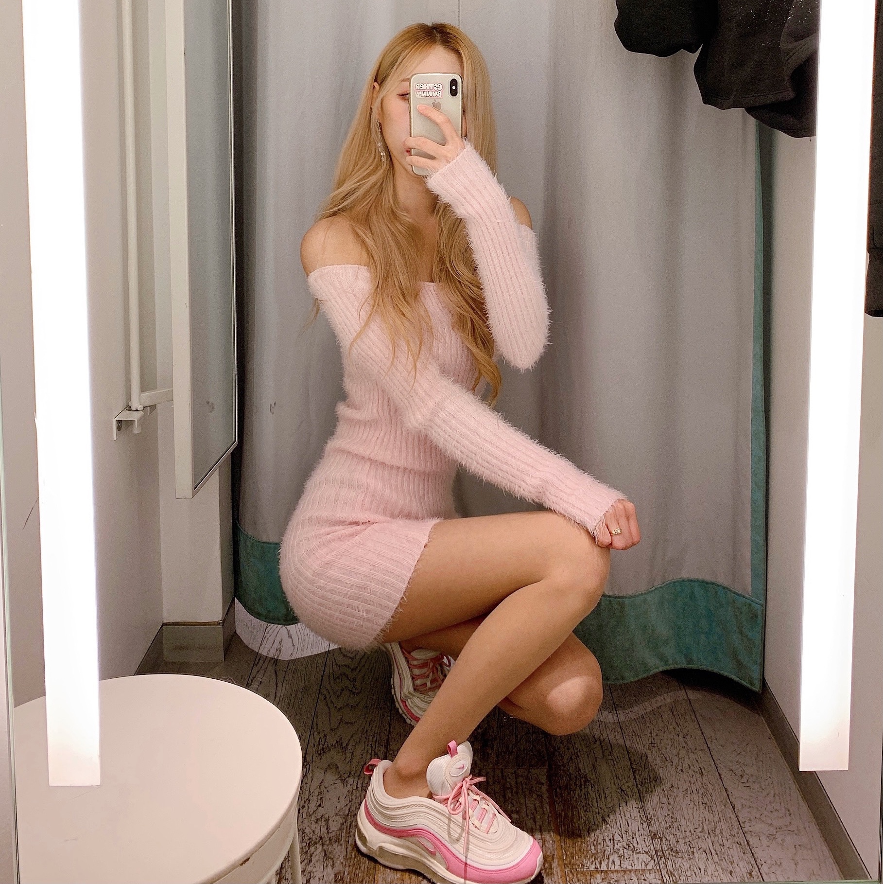 (W) Nike Air Max 97 Essential Psychic Pink 착용 스타일 - 3