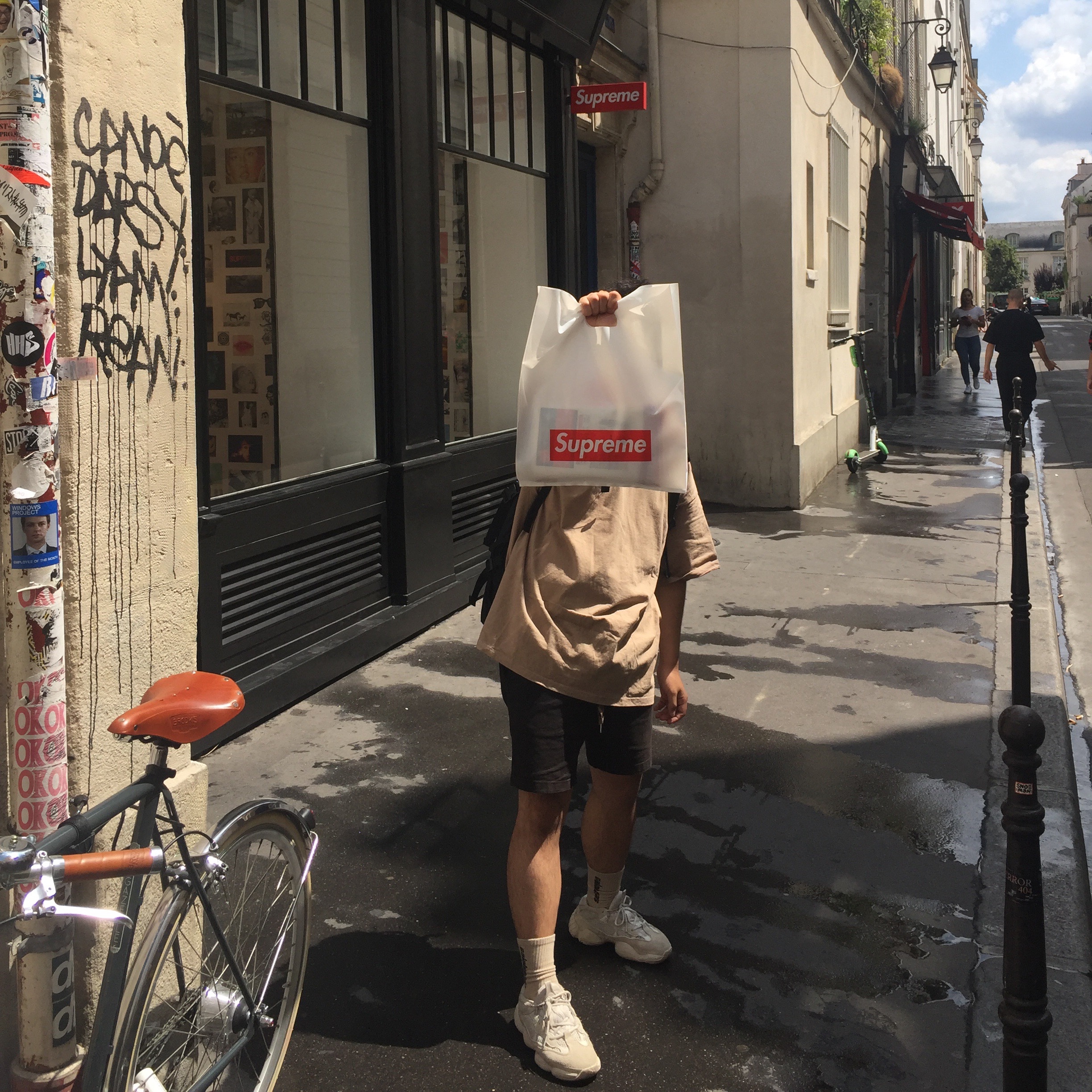 Adidas Yeezy 500 Blush 2018, Supreme Backpack Black - 18FW 착용 스타일