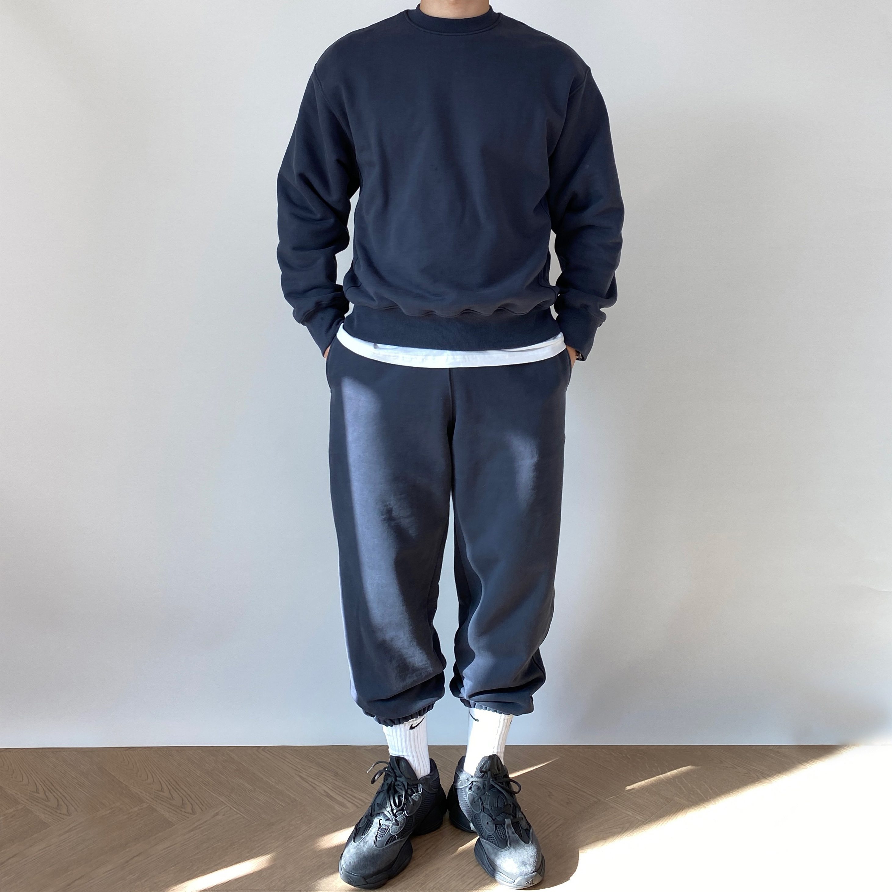Adidas Yeezy 500 Utility Black 2018/2020 착용 스타일 - 2