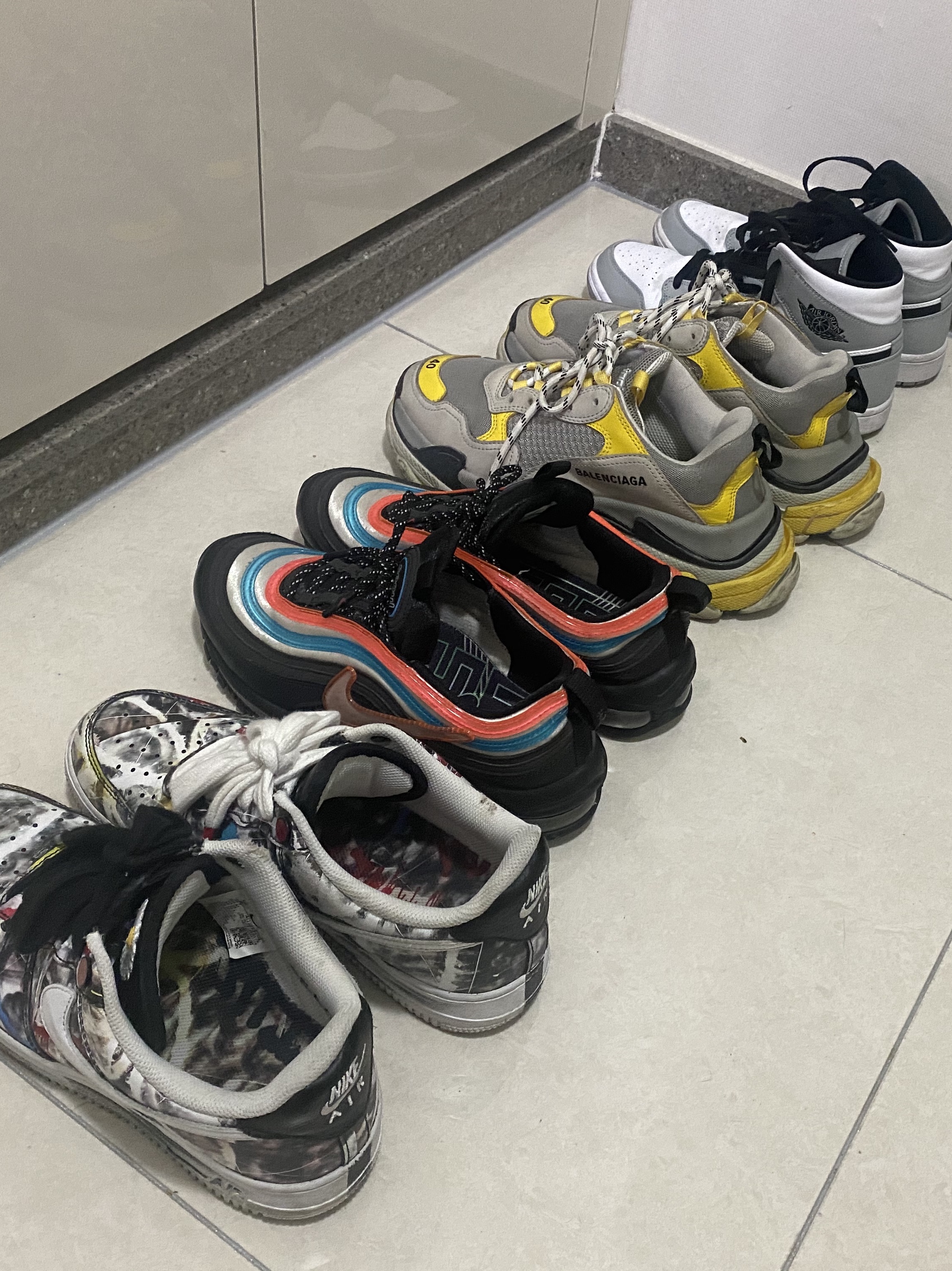 Nike x Peaceminusone Air Force 1 Low Para-Noise, Nike Air Max 97 Neon Seoul 착용 스타일