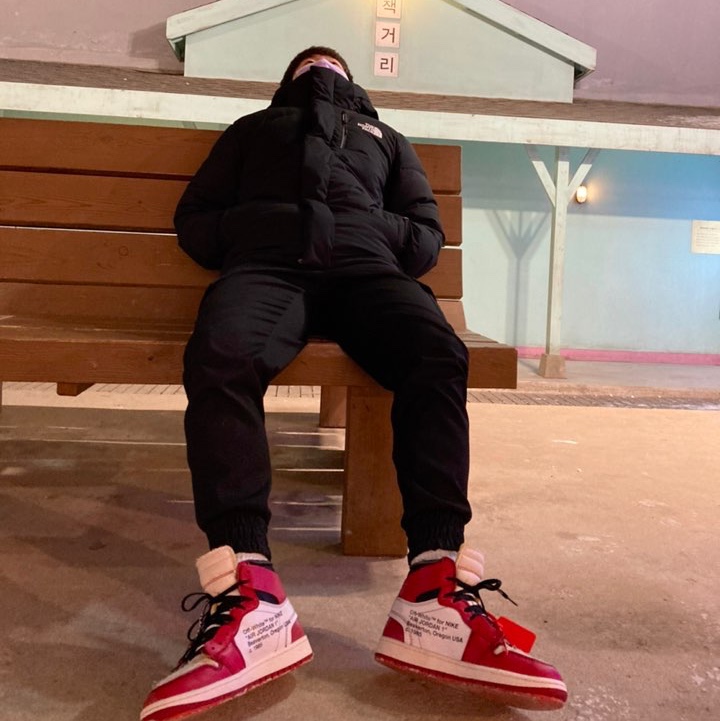 Jordan 1 x Off-White Retro High Chicago The Ten 착용 스타일