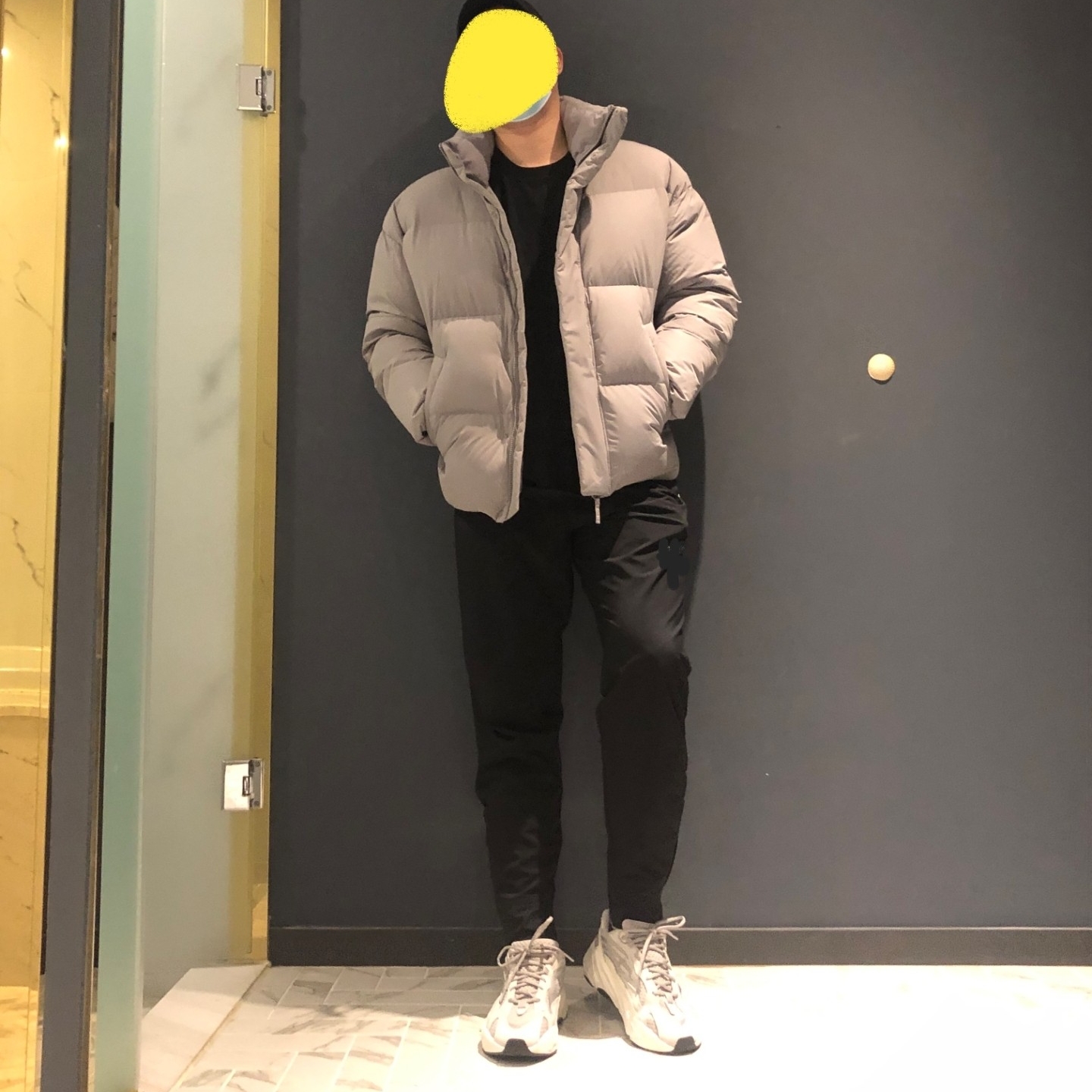 Adidas Yeezy Boost 700 V2 Static 2018 착용 스타일