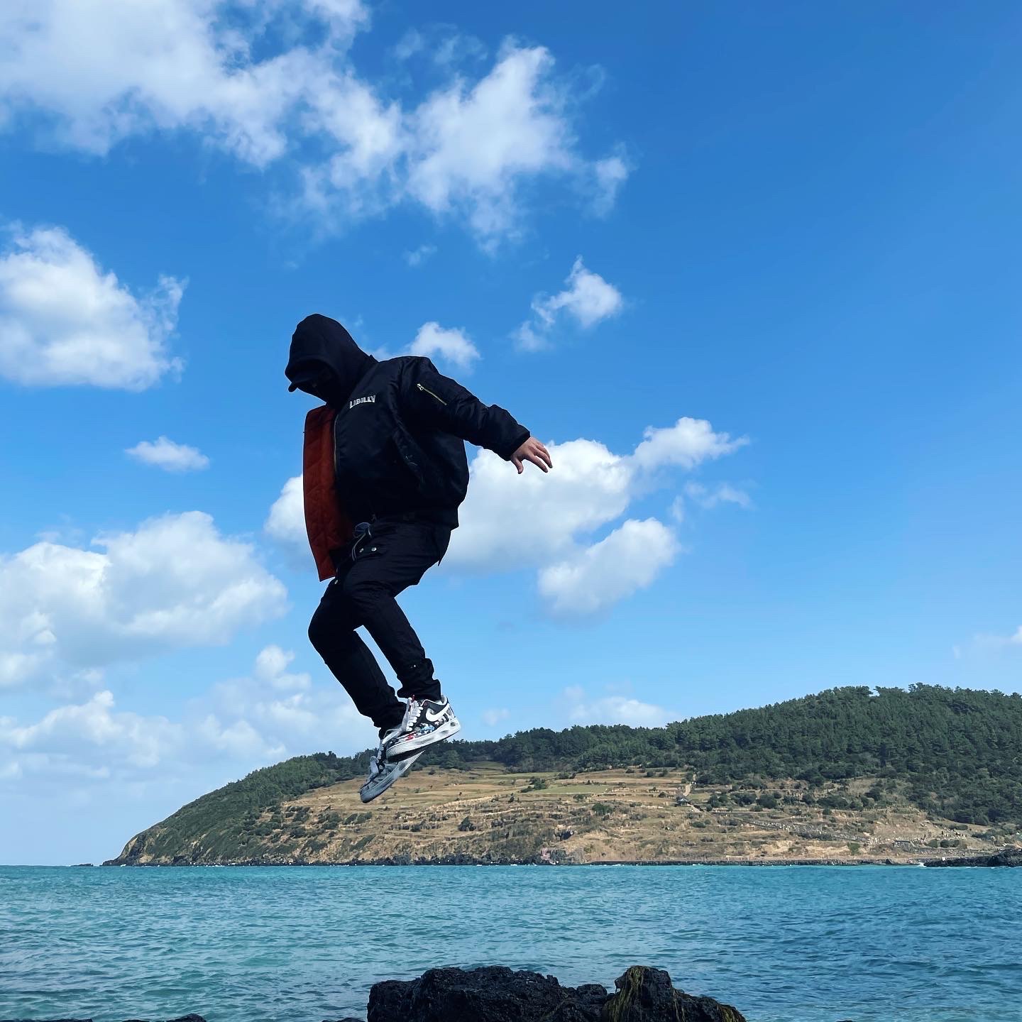 Nike x Peaceminusone Air Force 1 Low Para-Noise, Nike x Drake Nocta Essential Hoodie Black - Asia 착용 스타일 - 2