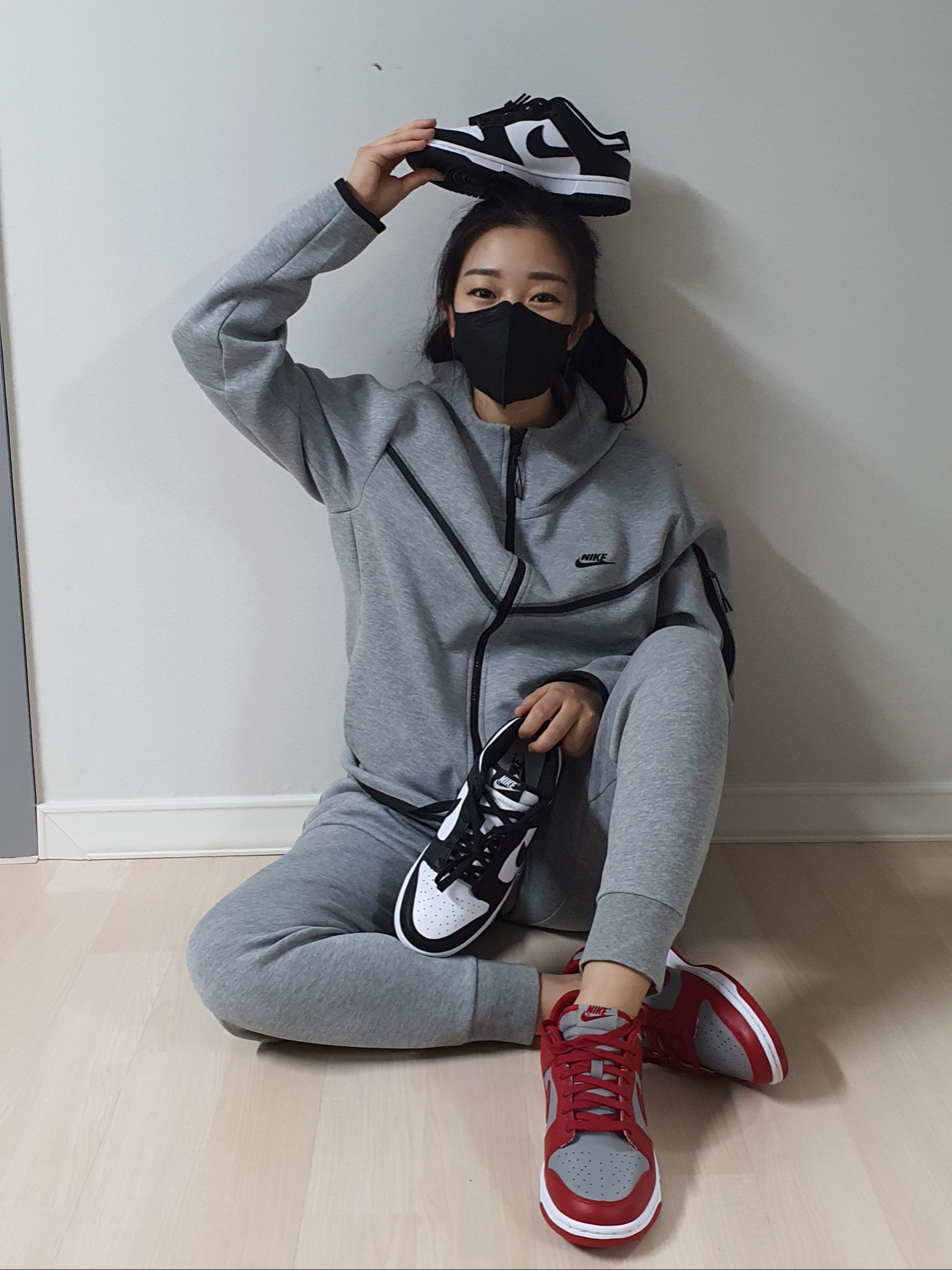 (W) Nike Dunk Low Black, Nike Dunk Low Retro Medium Grey 착용 스타일