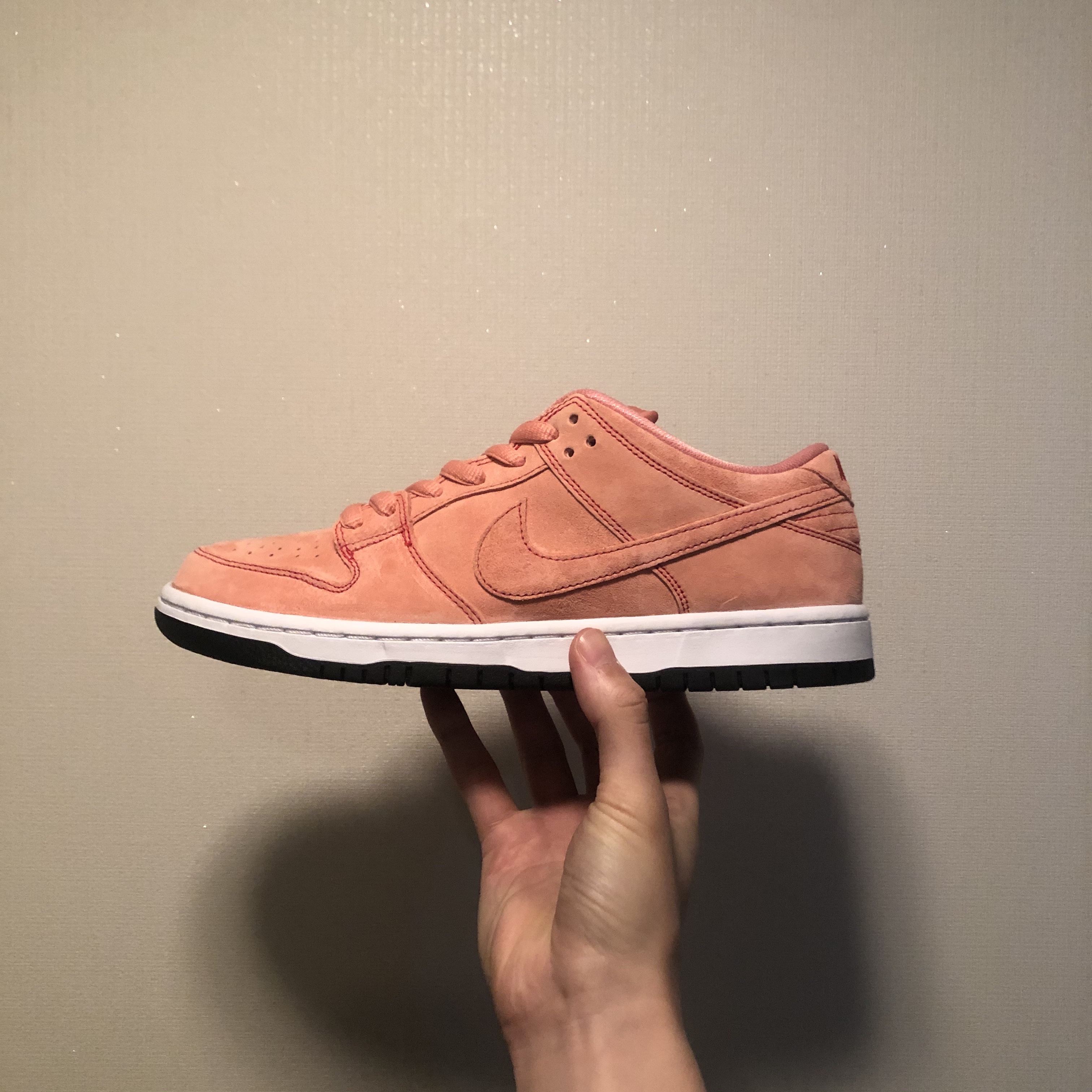 Nike SB Dunk Low Pro Pink Pig 착용 스타일
