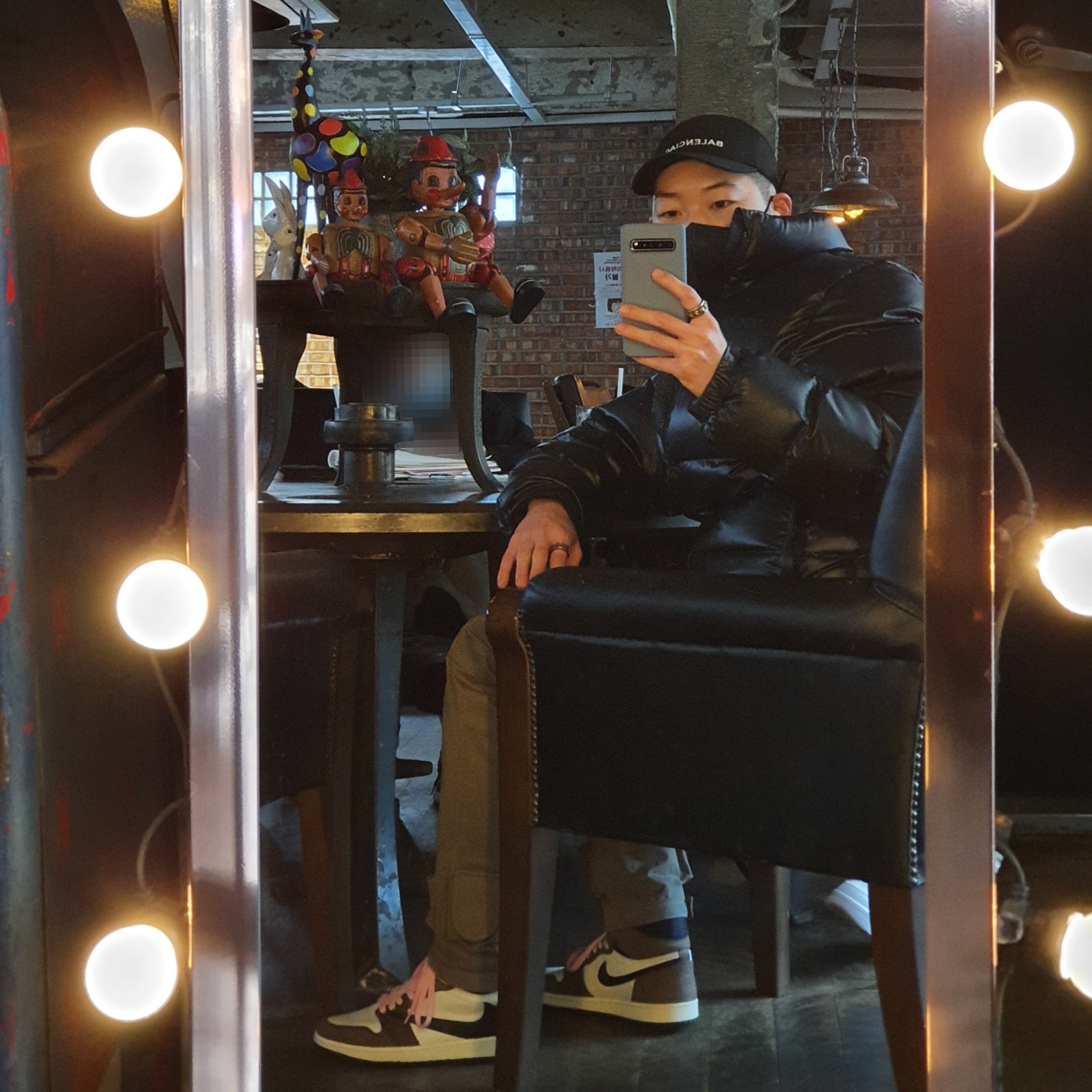 Jordan 1 x Travis Scott Retro High OG SP Mocha, Nike x Drake Nocta Puffer Jacket Black - US/EU 착용 스타일