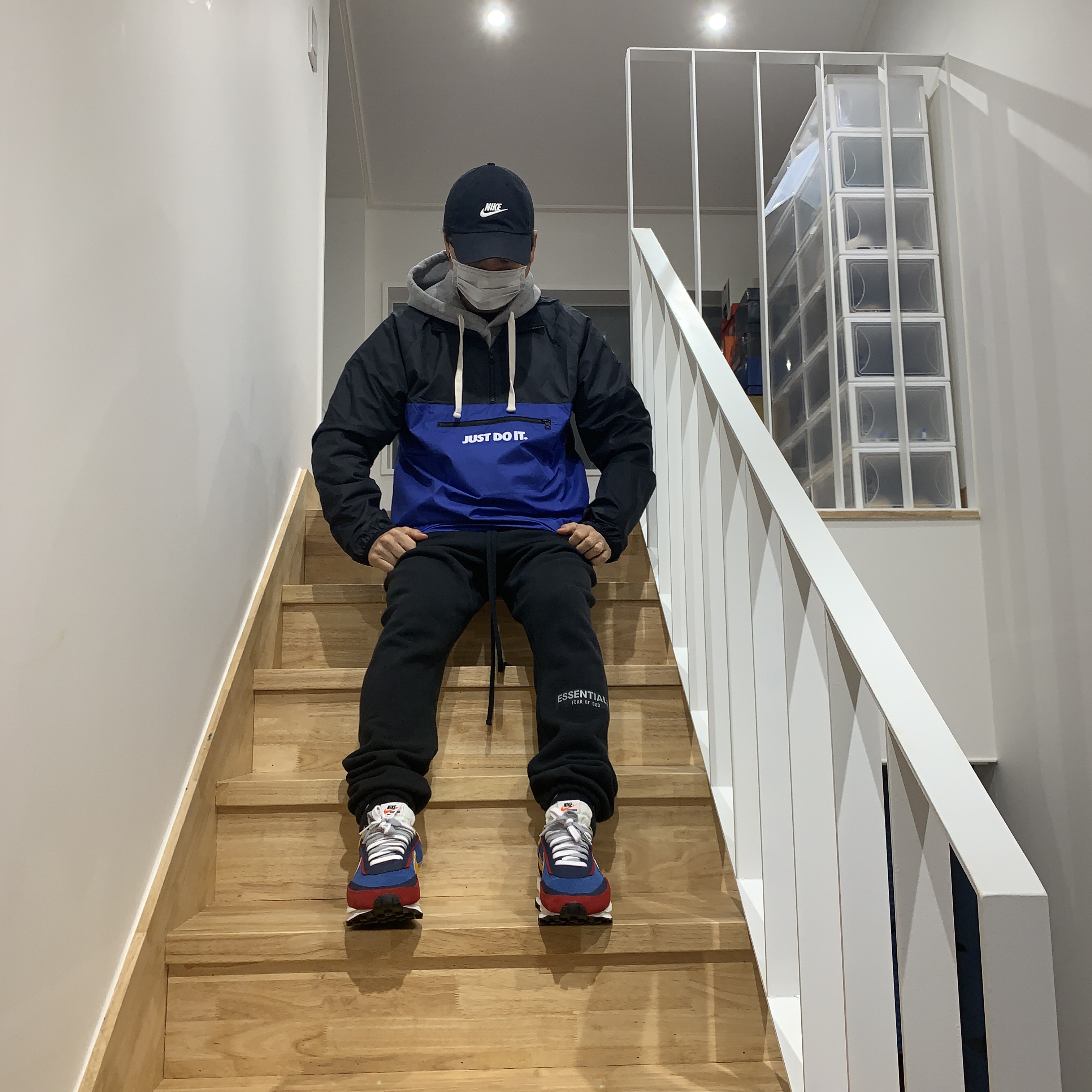 Nike x Sacai LDWaffle Blue Multi, Essentials Track Pants Black - 20FW 착용 스타일