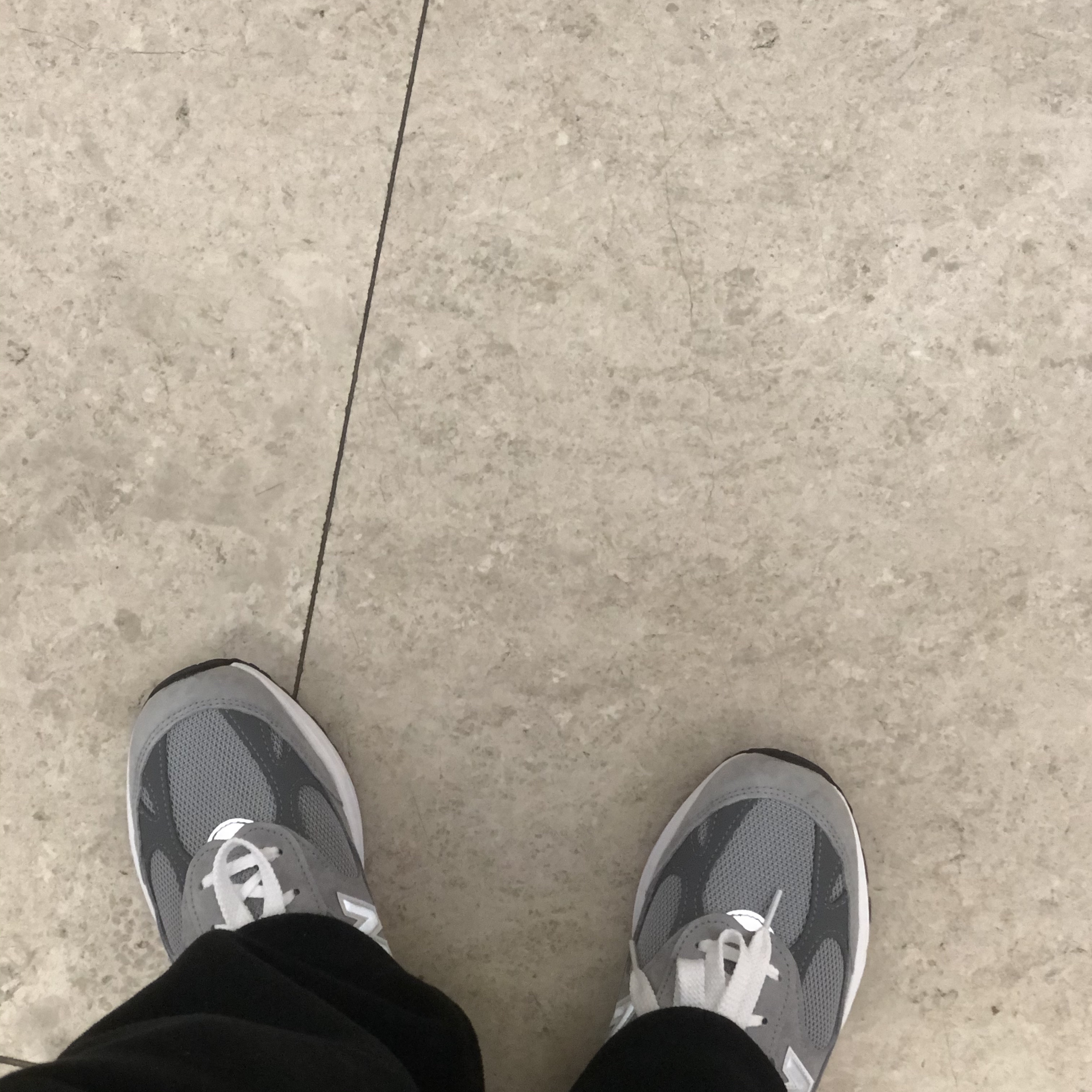 (W) New Balance 993 Made in USA Grey - B Standard 착용 스타일
