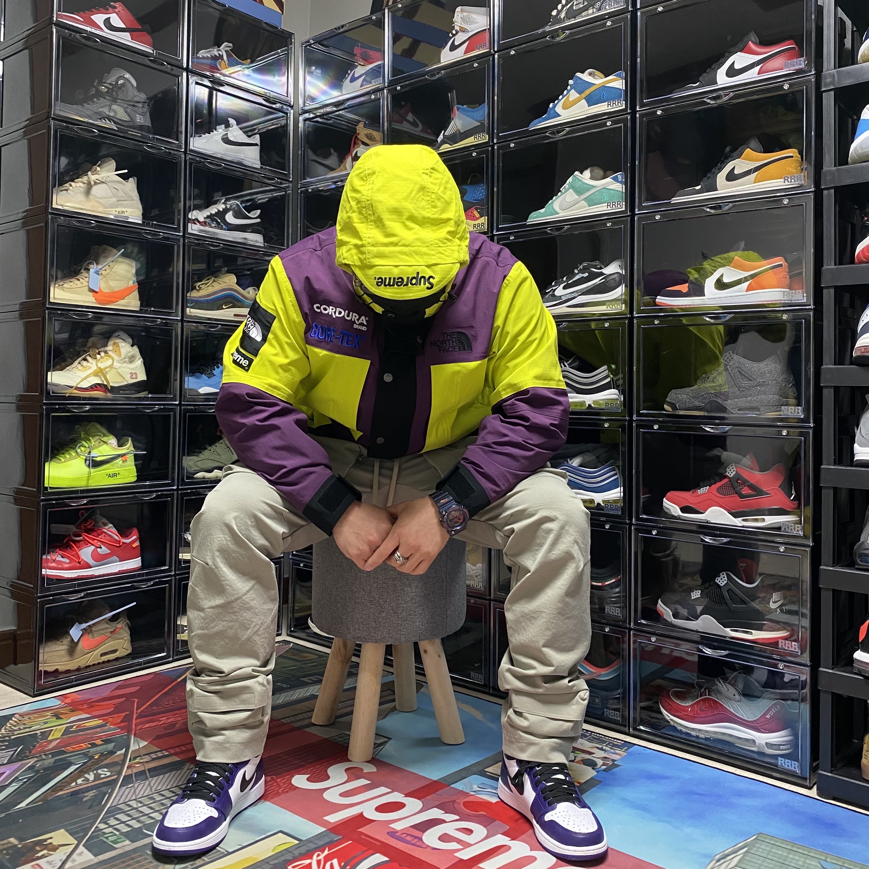 Jordan 1 Retro High OG Court Purple 2020, Supreme x The North Face Expedition Jacket Sulphur - 18FW 착용 스타일