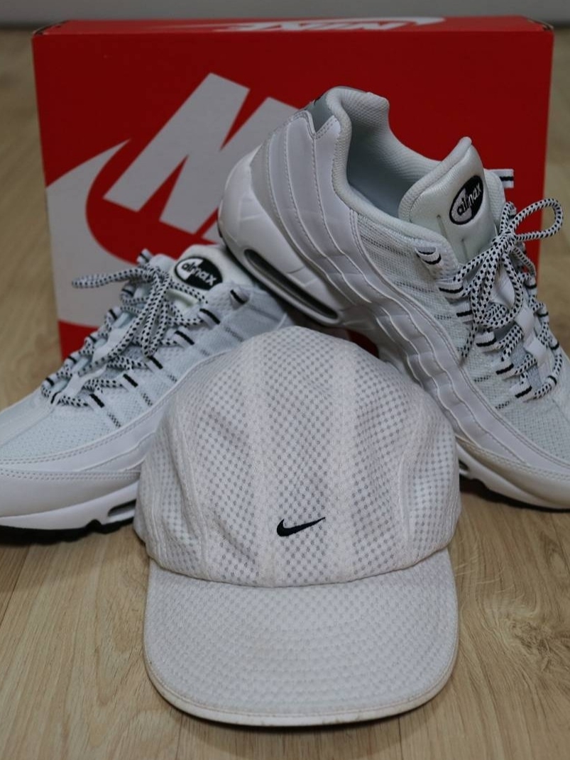 Nike Air Max 95 White Black 착용 스타일 - 3