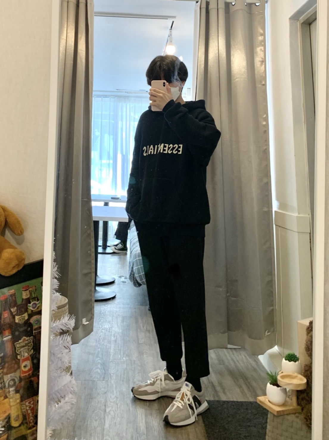 Essentials Knit Hoodie Black - 20FW, New Balance x Levi's 327 Grey (Levi's Tag) 착용 스타일
