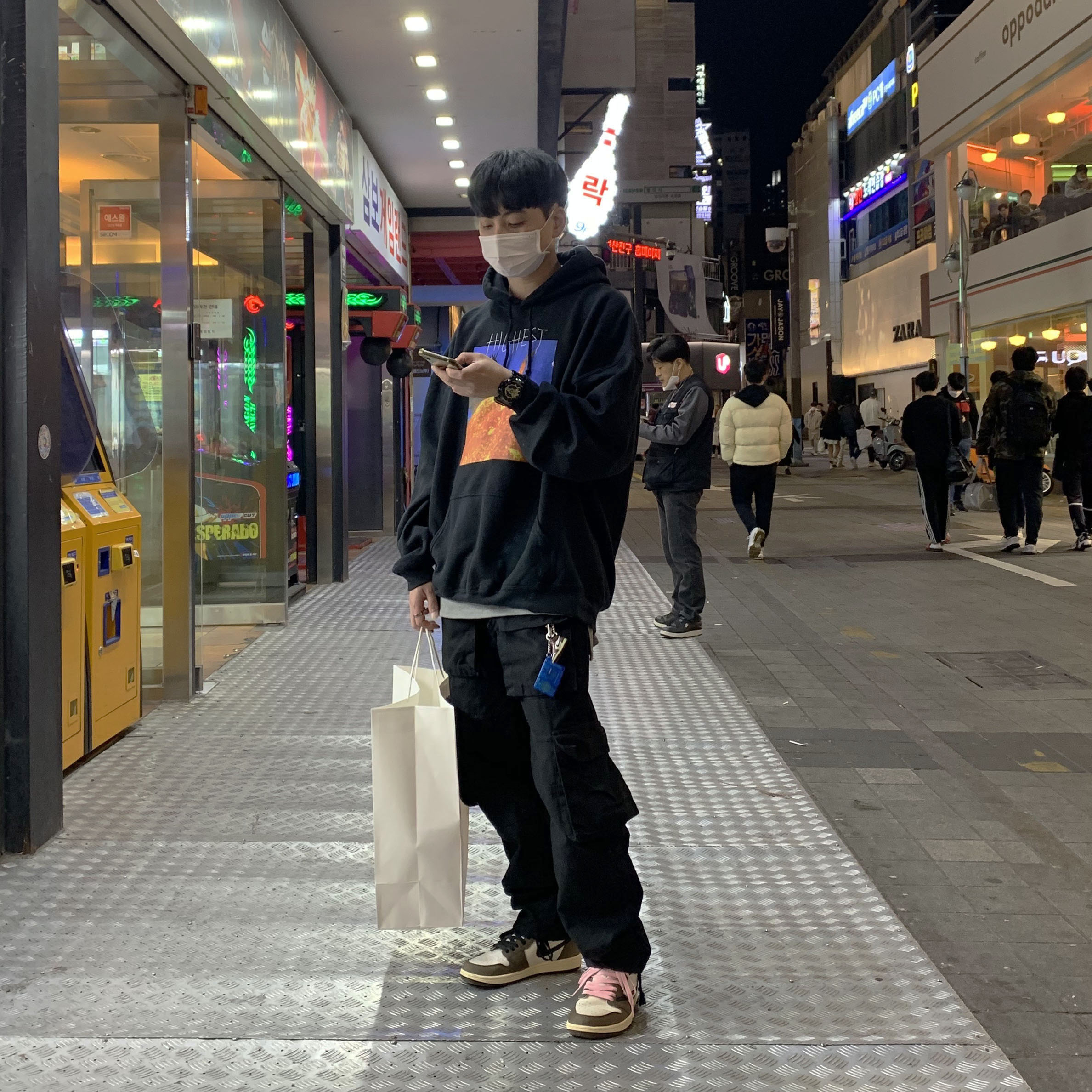 Jordan 1 x Travis Scott Retro High OG SP Mocha 착용 스타일