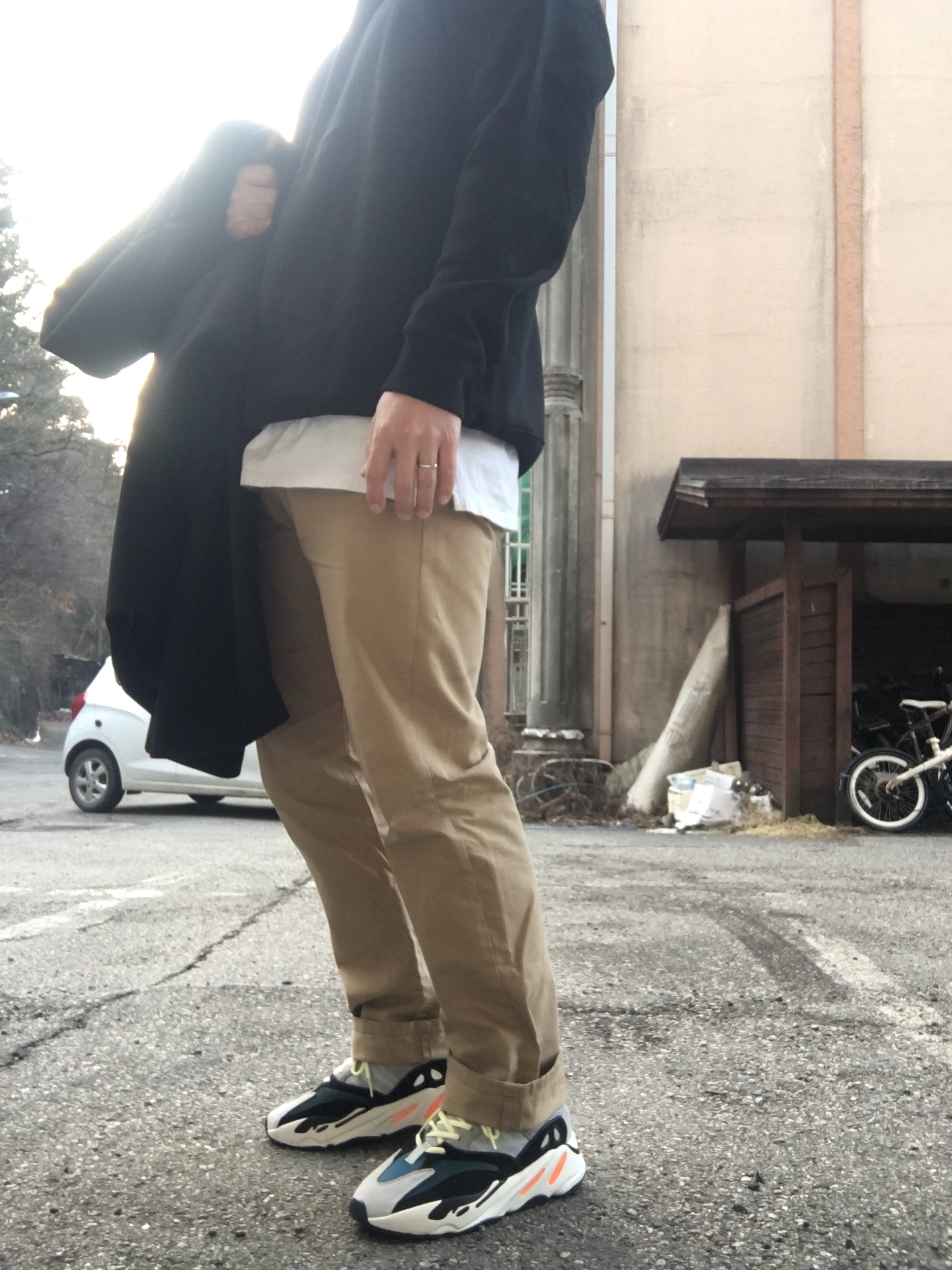 Adidas Yeezy Boost 700 Wave Runner Solid Grey 2017/2019 착용 스타일