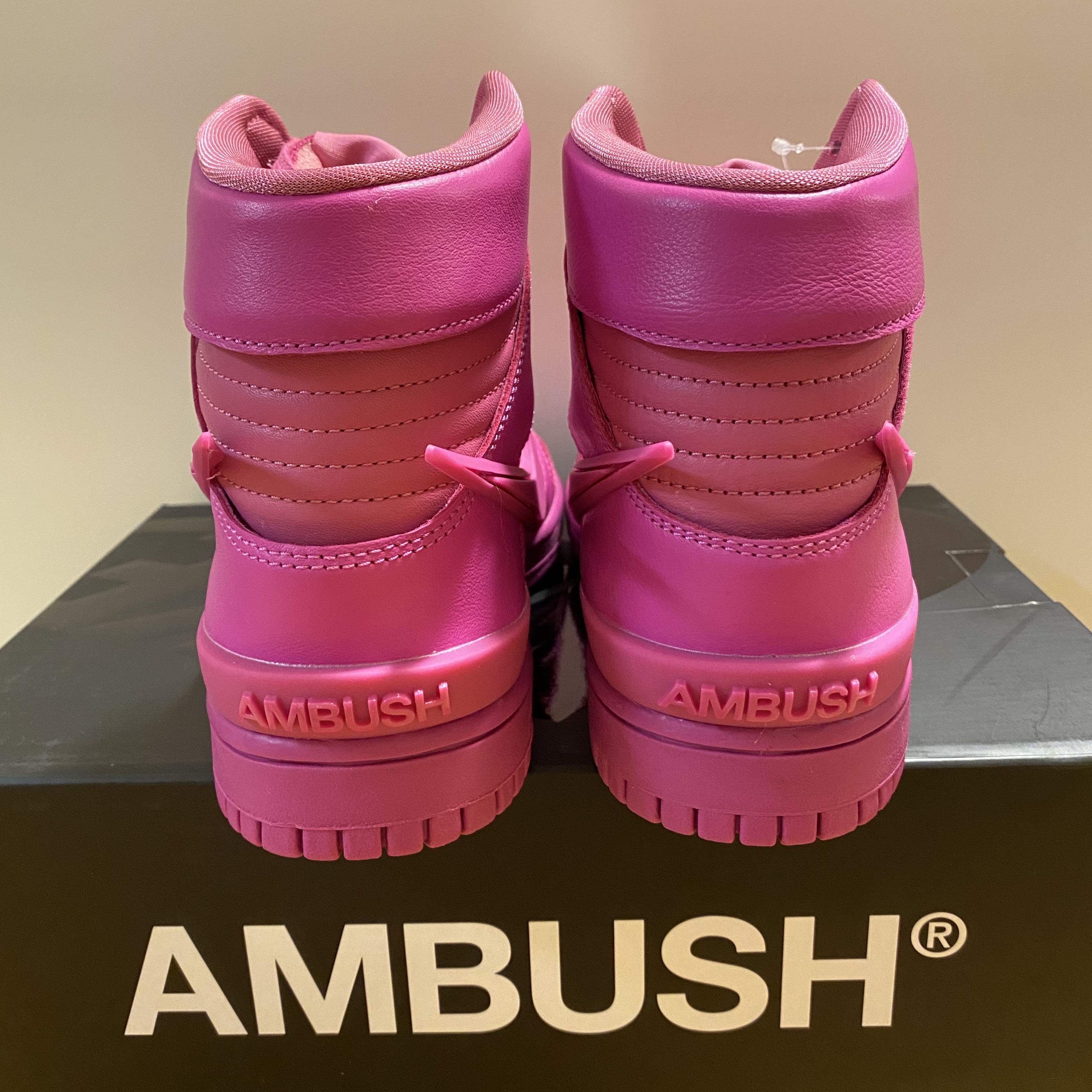 Nike x Ambush Dunk High Cosmic Fuchsia 착용 스타일 - 3