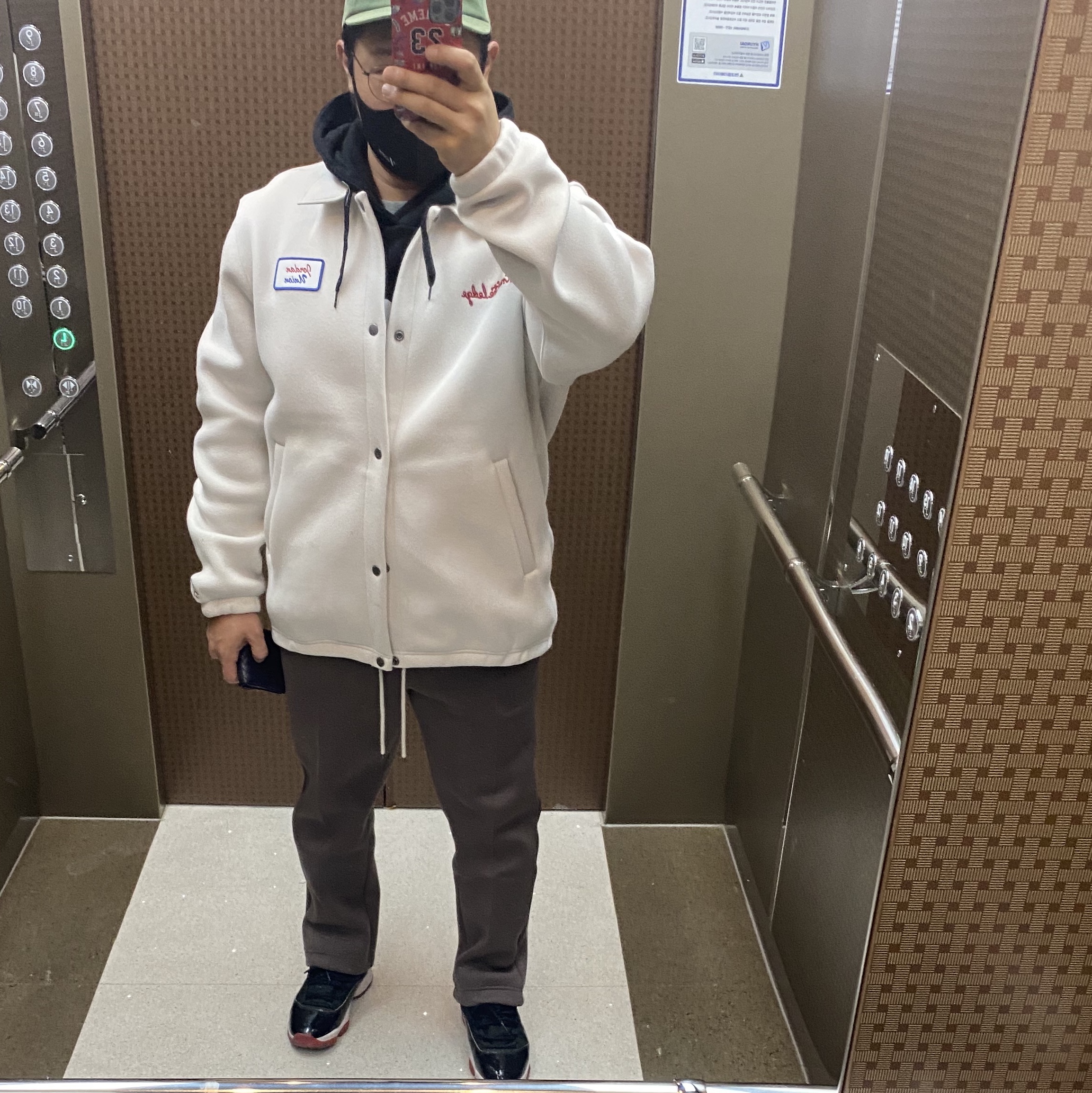 Jordan x Union Coaches Jacket Bone, Jordan x Union Leisure Pants Ironstone 착용 스타일