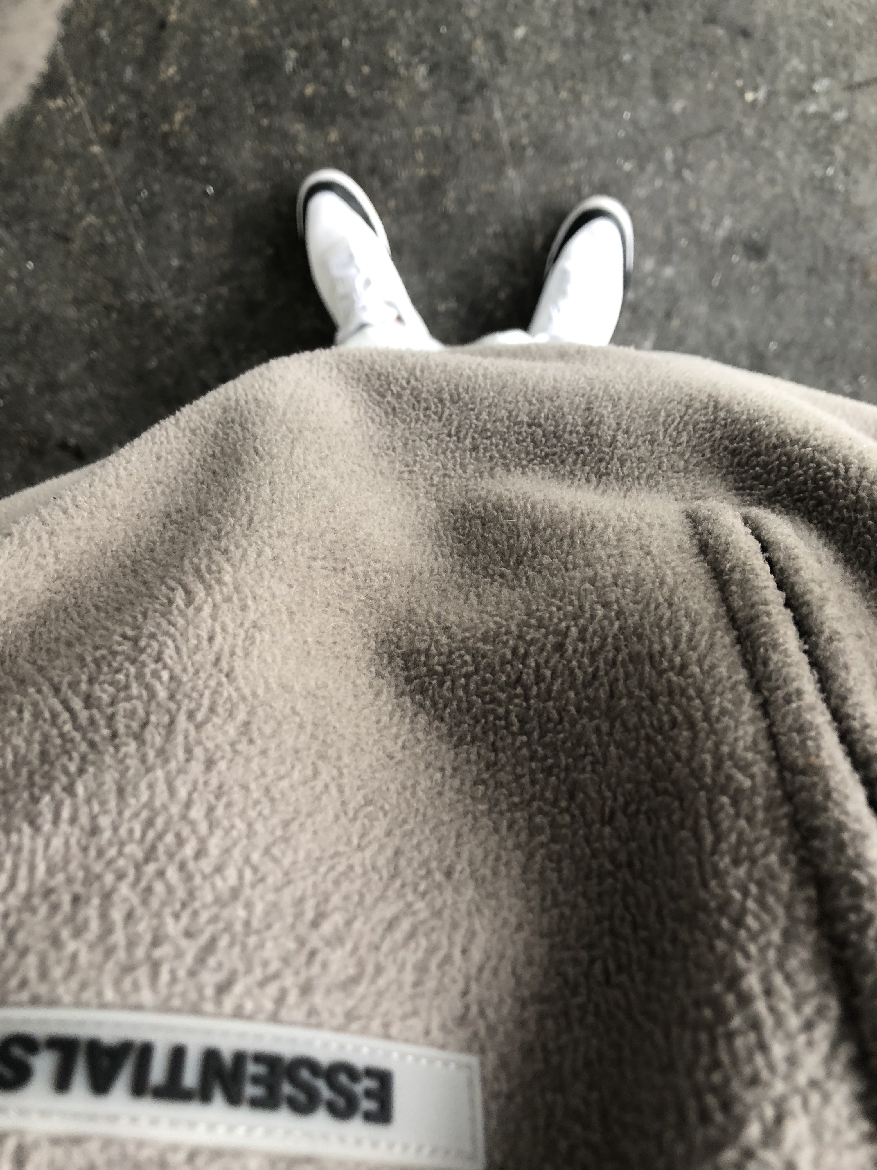 Essentials Half-Zip Pullover Taupe - 20FW, Jordan 3 x Fragment Retro SP White Black 착용 스타일 - 1