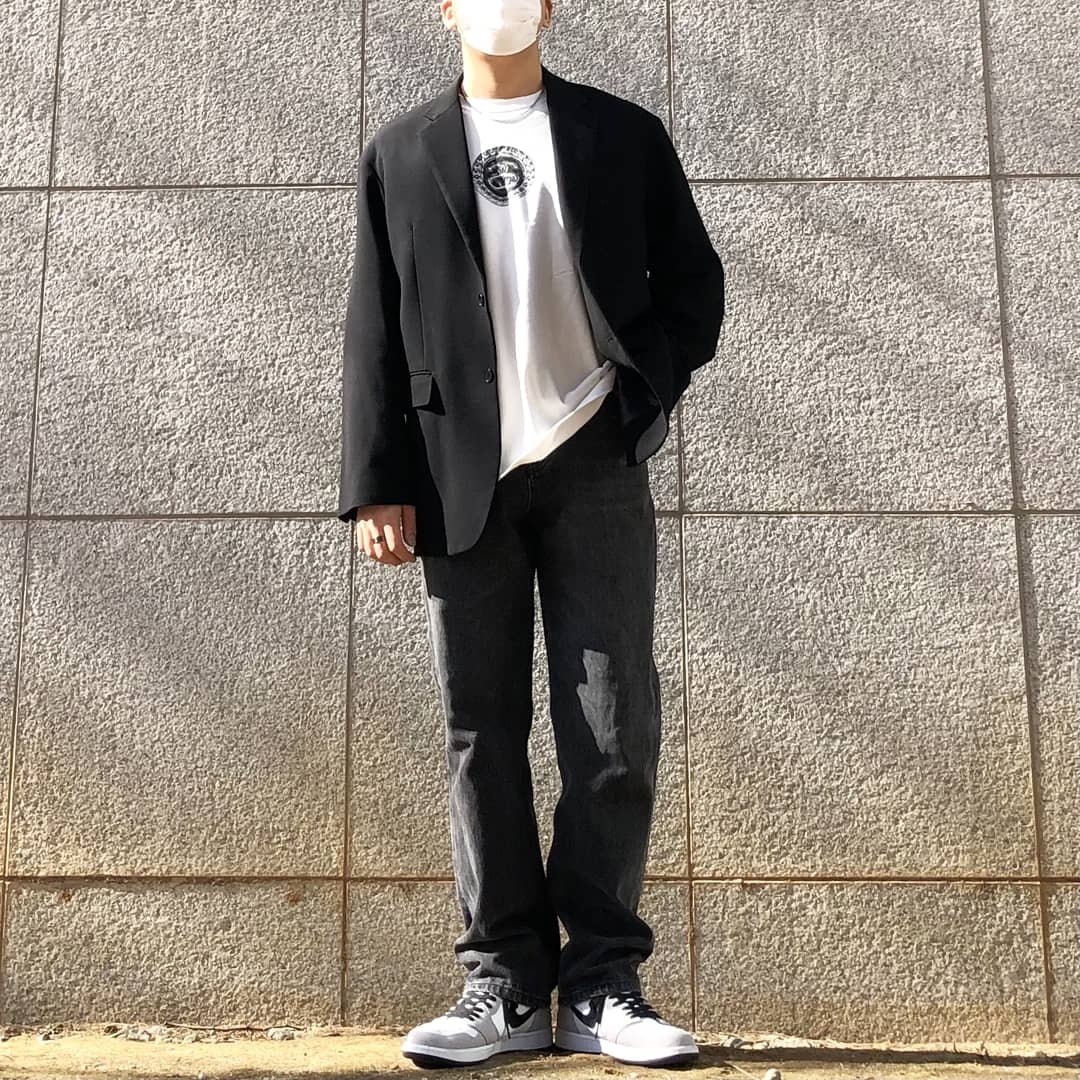 Jordan 1 Retro High OG Light Smoke Grey, Nike x Stussy Big Swoosh LS T-Shirt White - US/EU 착용 스타일