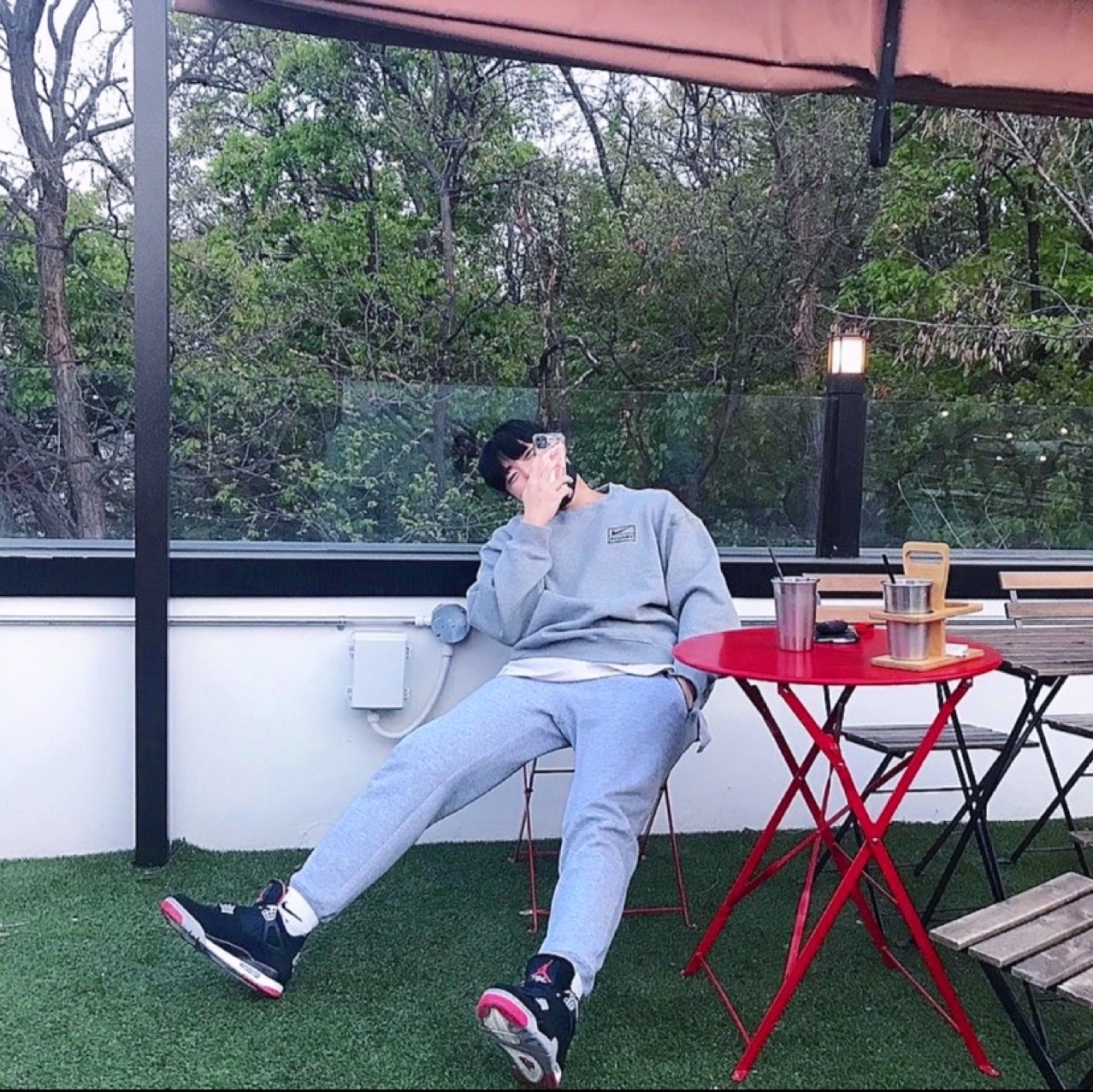 Nike x Stussy NRG BR Crew Fleece Grey, Jordan 4 Retro Bred 2019 착용 스타일
