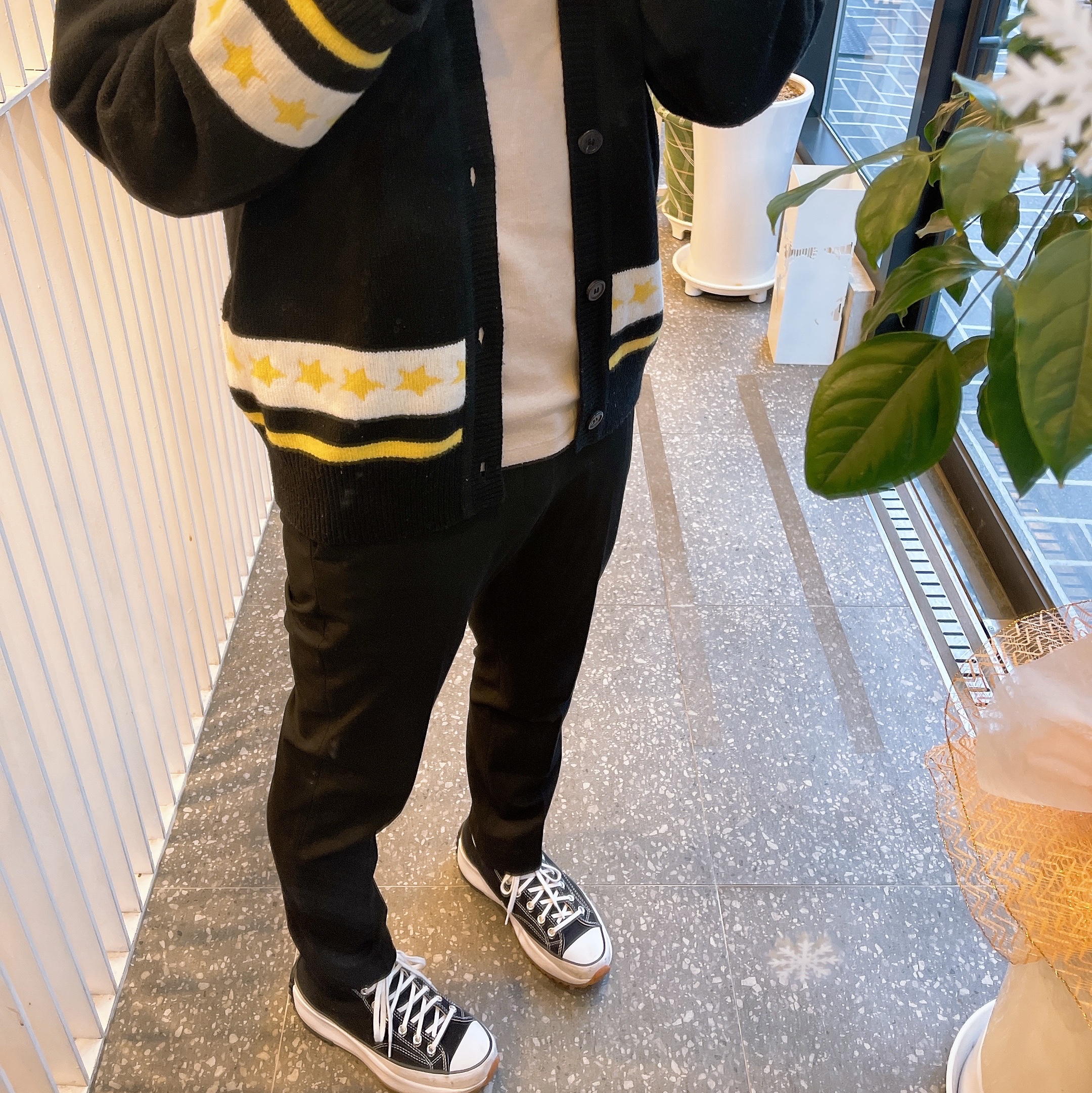 Converse Run Star Hike Hi Black White Gum 착용 스타일 - 1