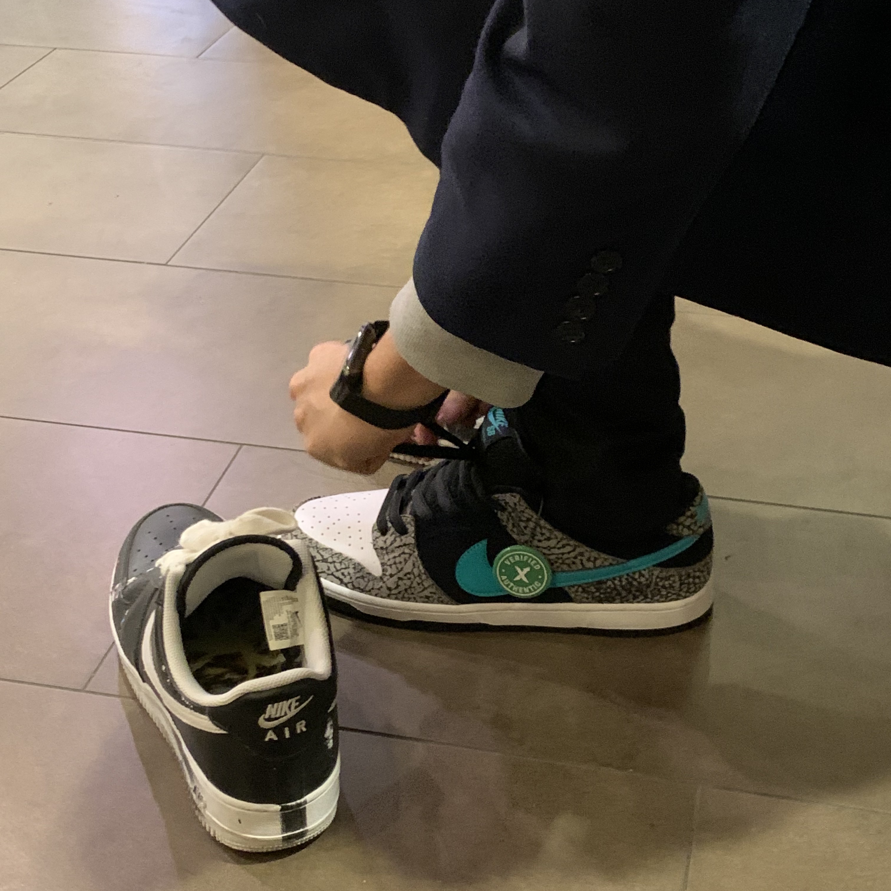 Nike x Peaceminusone Air Force 1 Low Para-Noise, Nike SB Dunk Low Pro Clear Jade 착용 스타일
