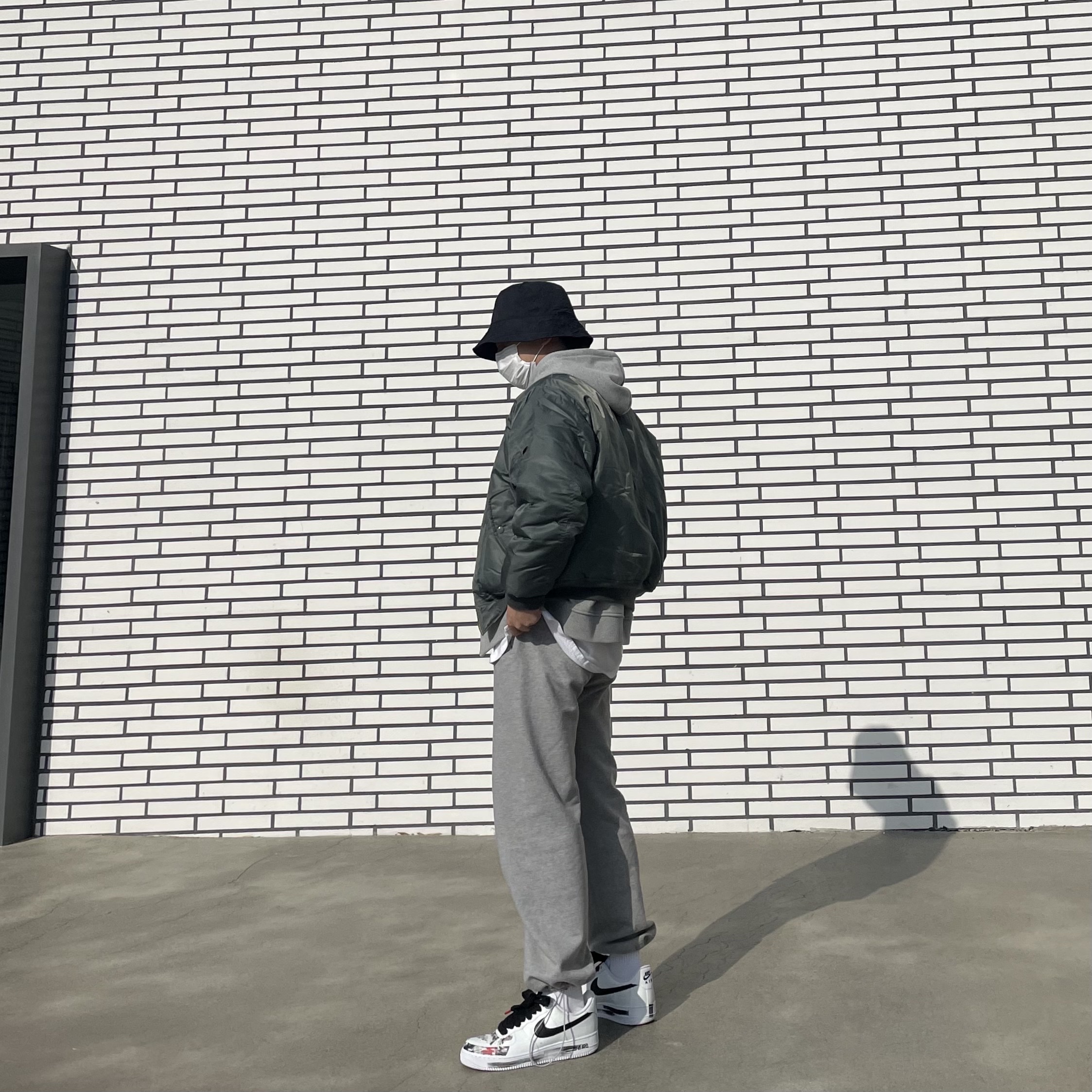 Nike x Peaceminusone Air Force 1 Low Para-Noise 2.0 착용 스타일 - 2