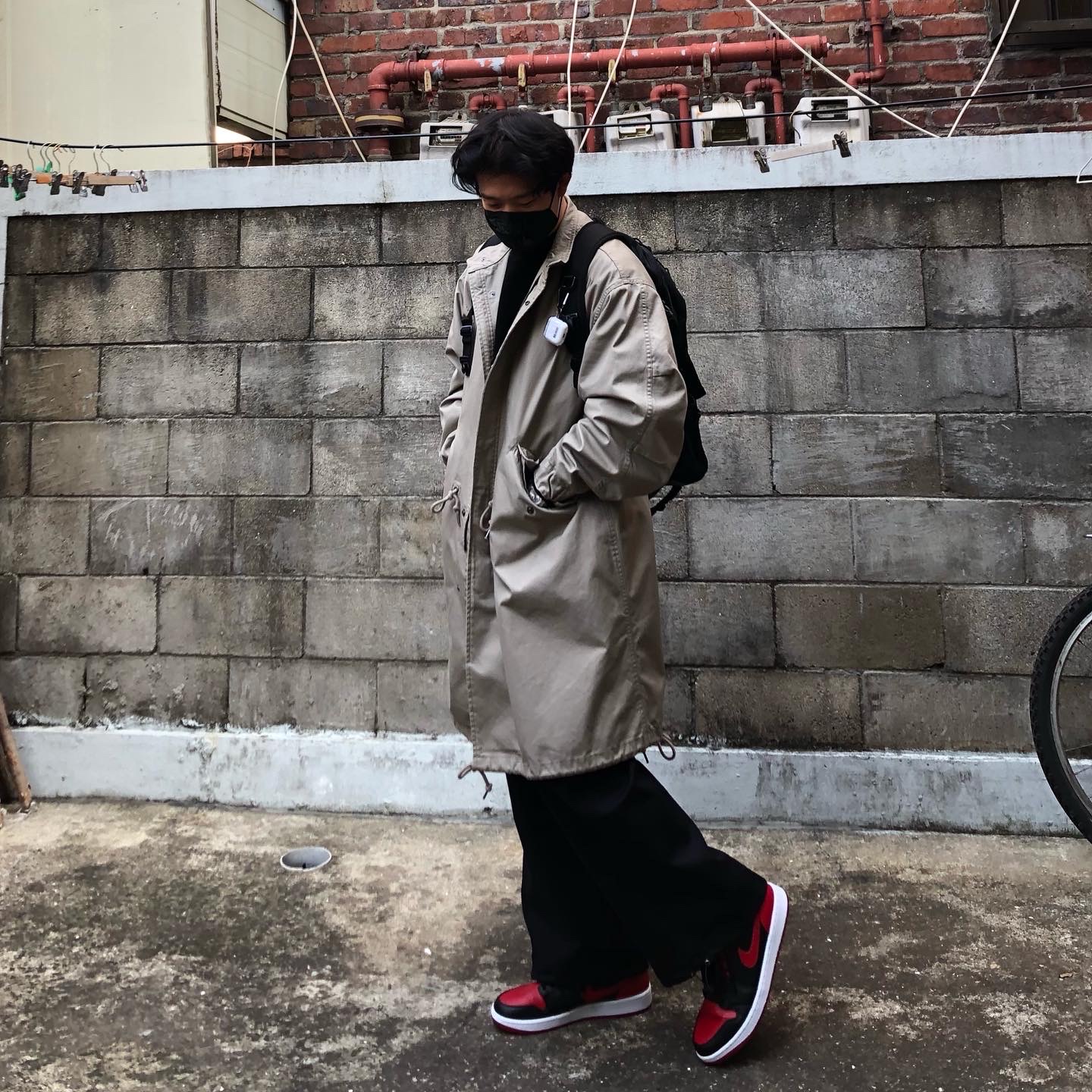 Jordan 1 Mid Bred Banned 2020 착용 스타일 - 3