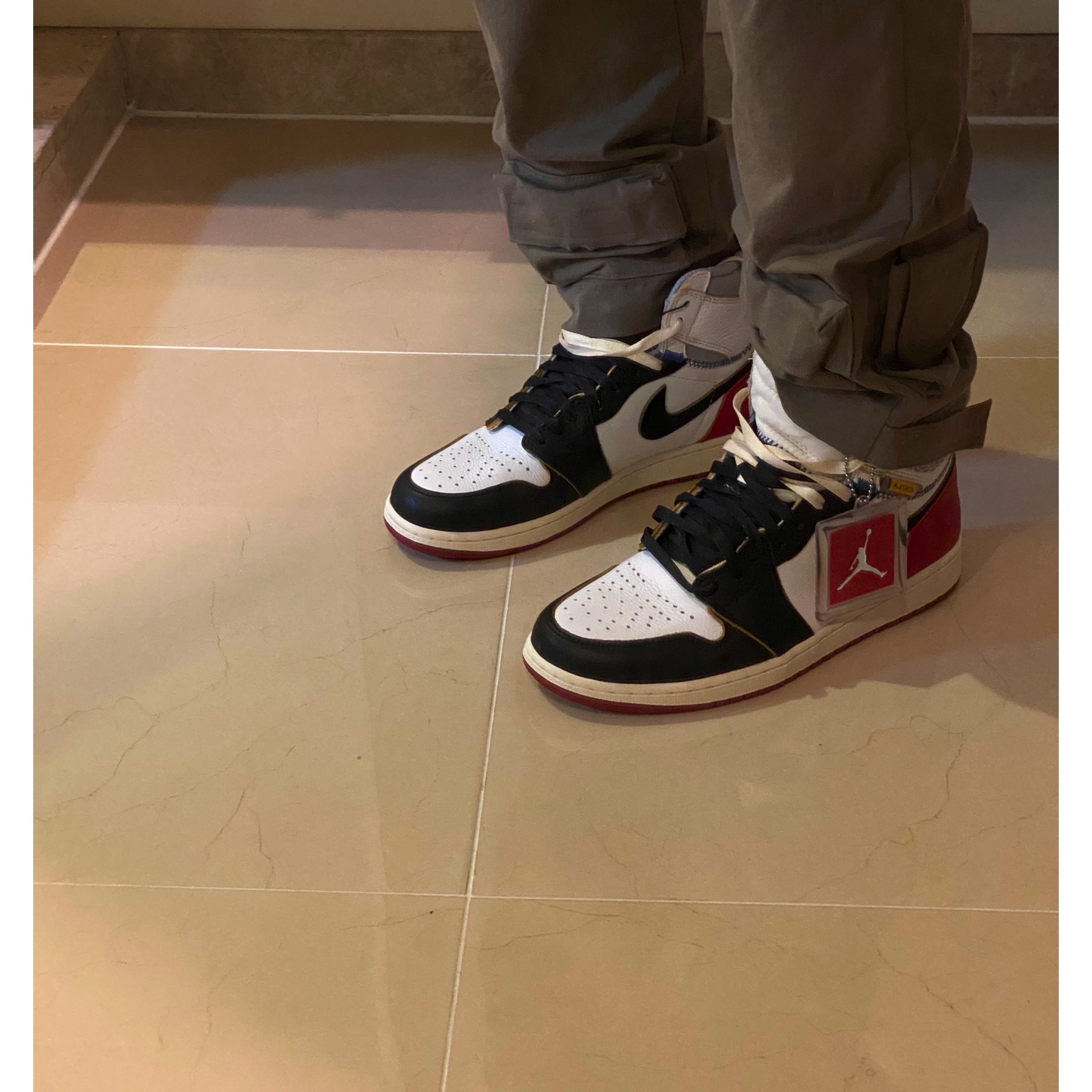 Jordan 1 x Union Retro High Black Toe 착용 스타일 - 2