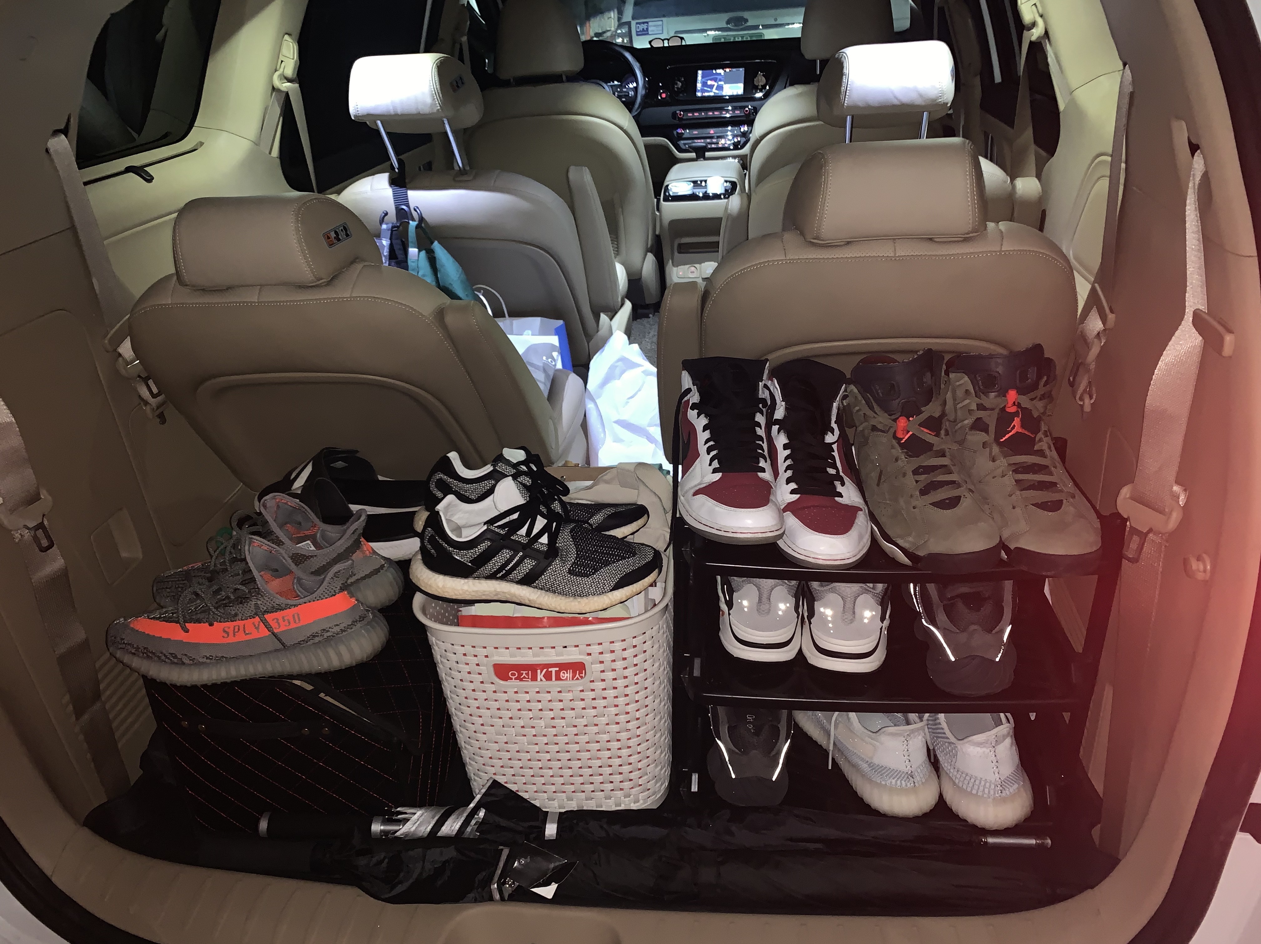 Adidas Yeezy Boost 350 V2 Beluga, Y-3 Pureboost White Black 착용 스타일