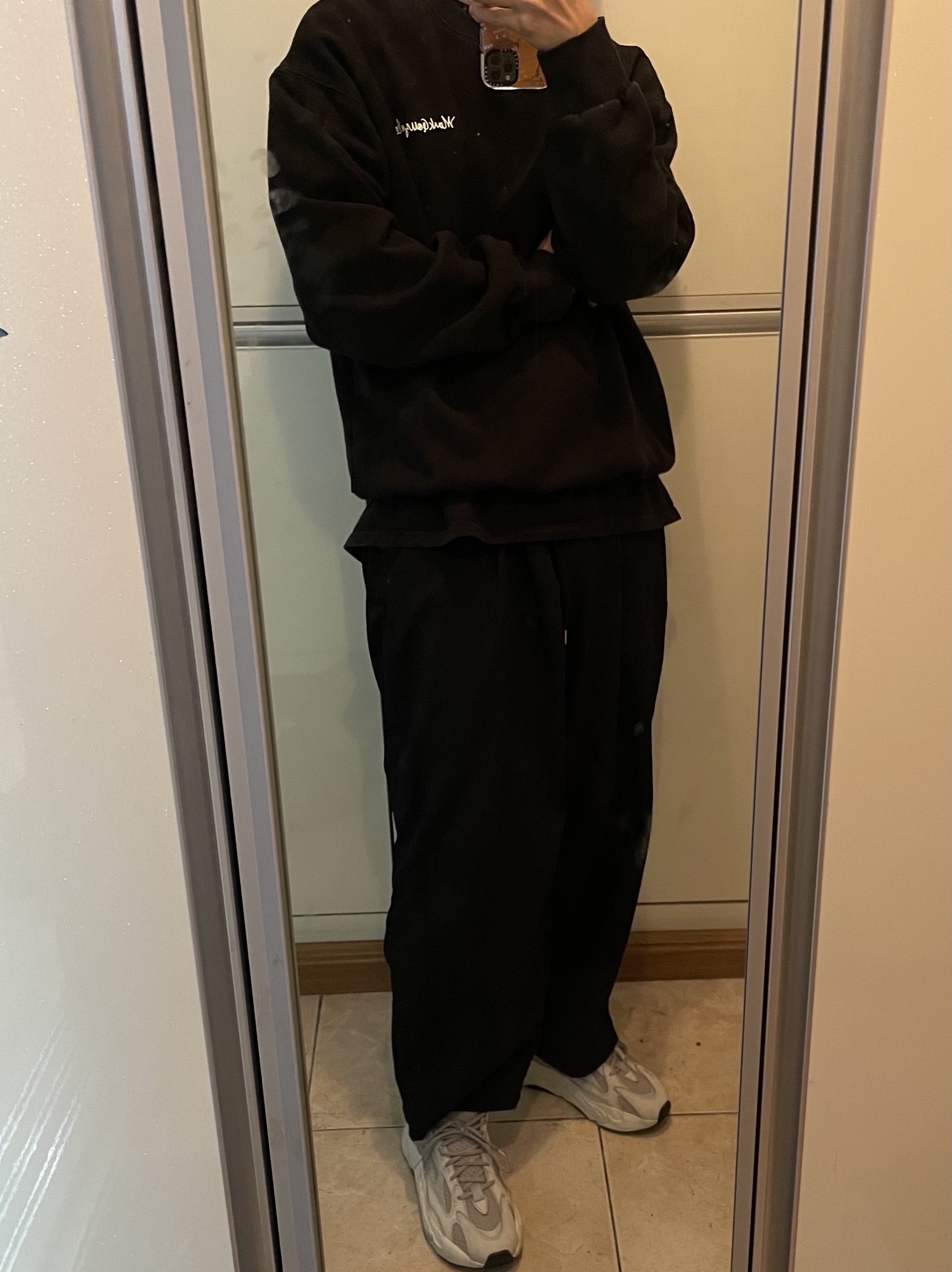 Adidas Yeezy Boost 700 V2 Static 2018 착용 스타일