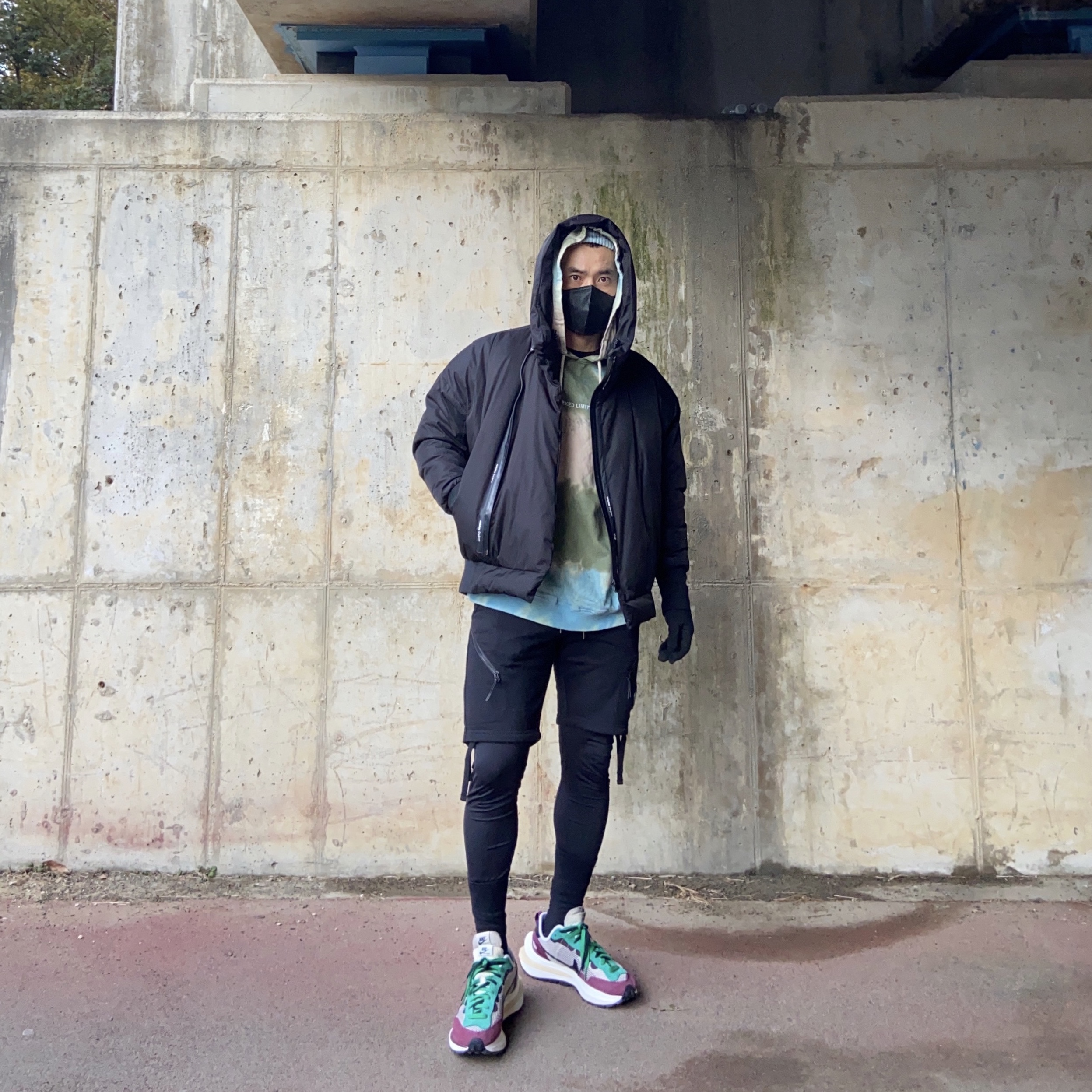 Nike x Sacai VaporWaffle String & Black Villain Red 착용 스타일 - 2