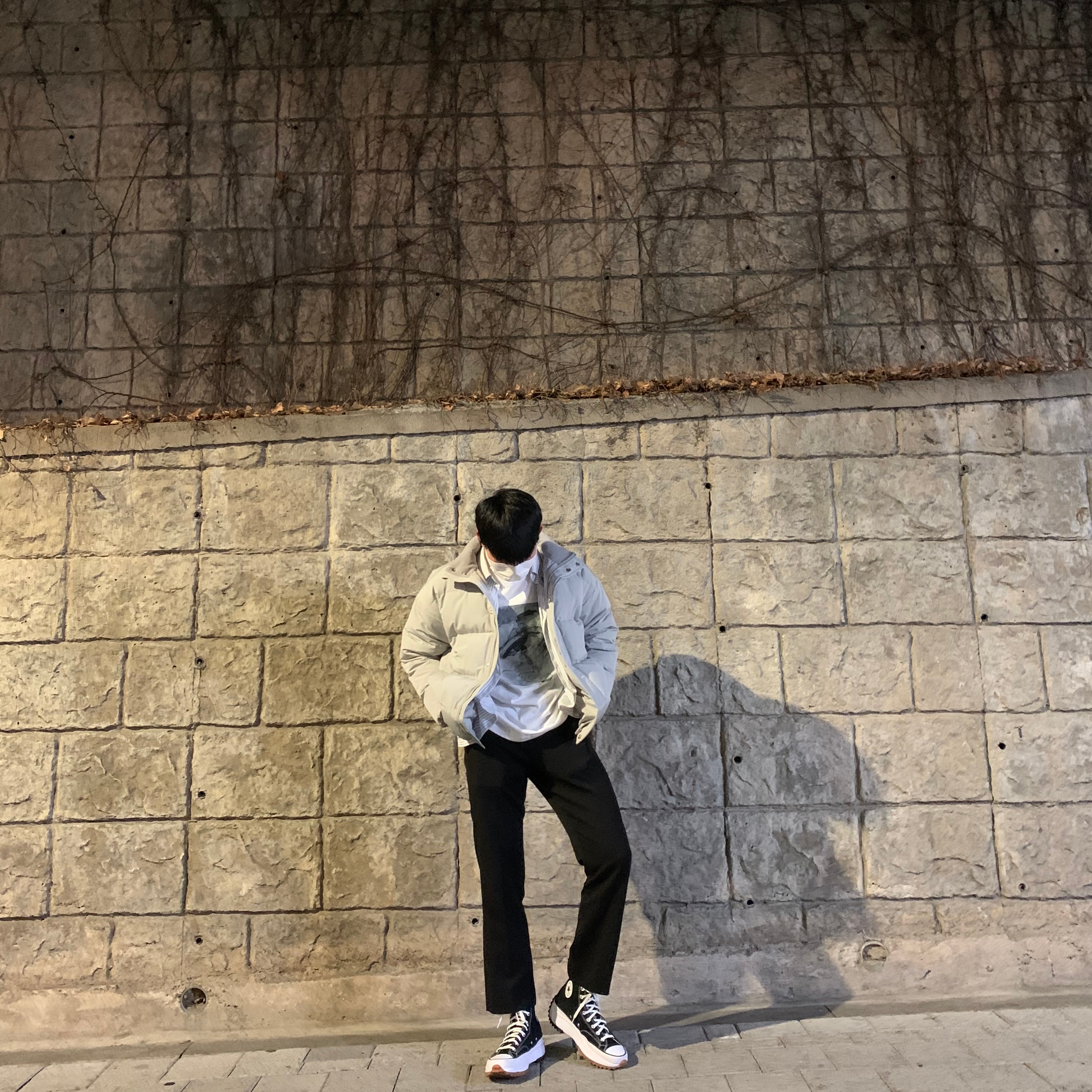 Converse Run Star Hike Hi Black White Gum 착용 스타일 - 1