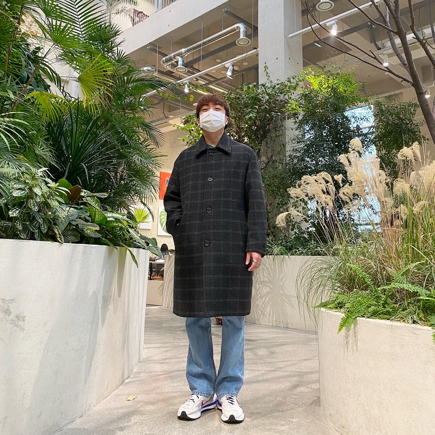 Nike x Sacai VaporWaffle Royal Fuchsia 착용 스타일