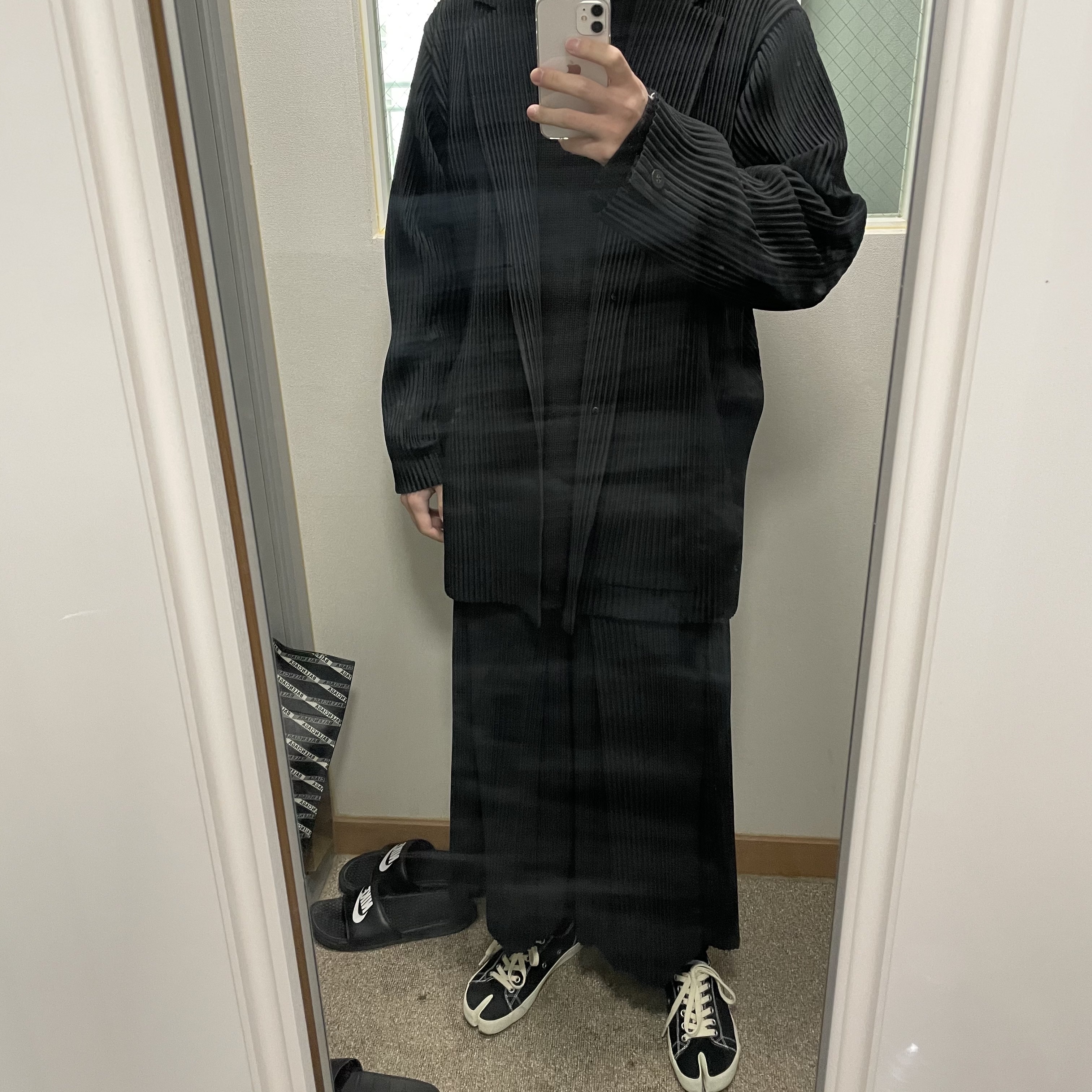 Maison Margiela Tabi Low Black 착용 스타일 - 1
