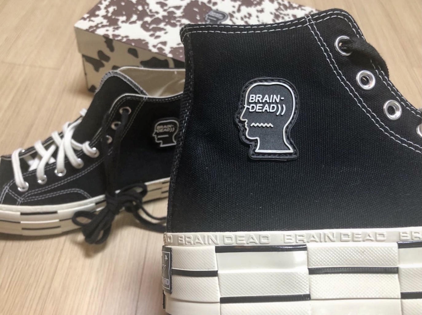 Converse x Brain Dead Chuck 70 Hi Black 착용 스타일 - 1