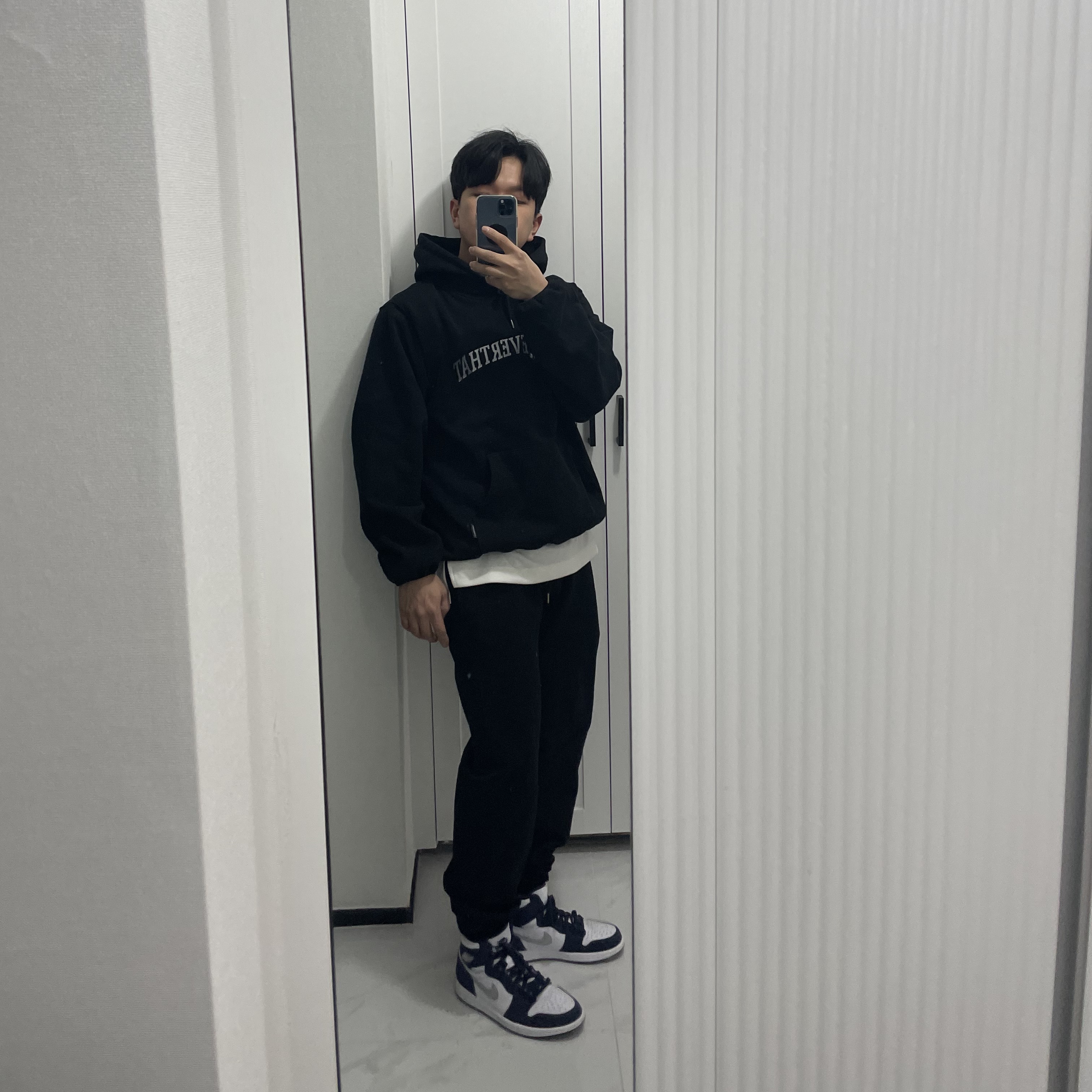 Jordan 1 Retro High OG CO.JP Midnight Navy 착용 스타일