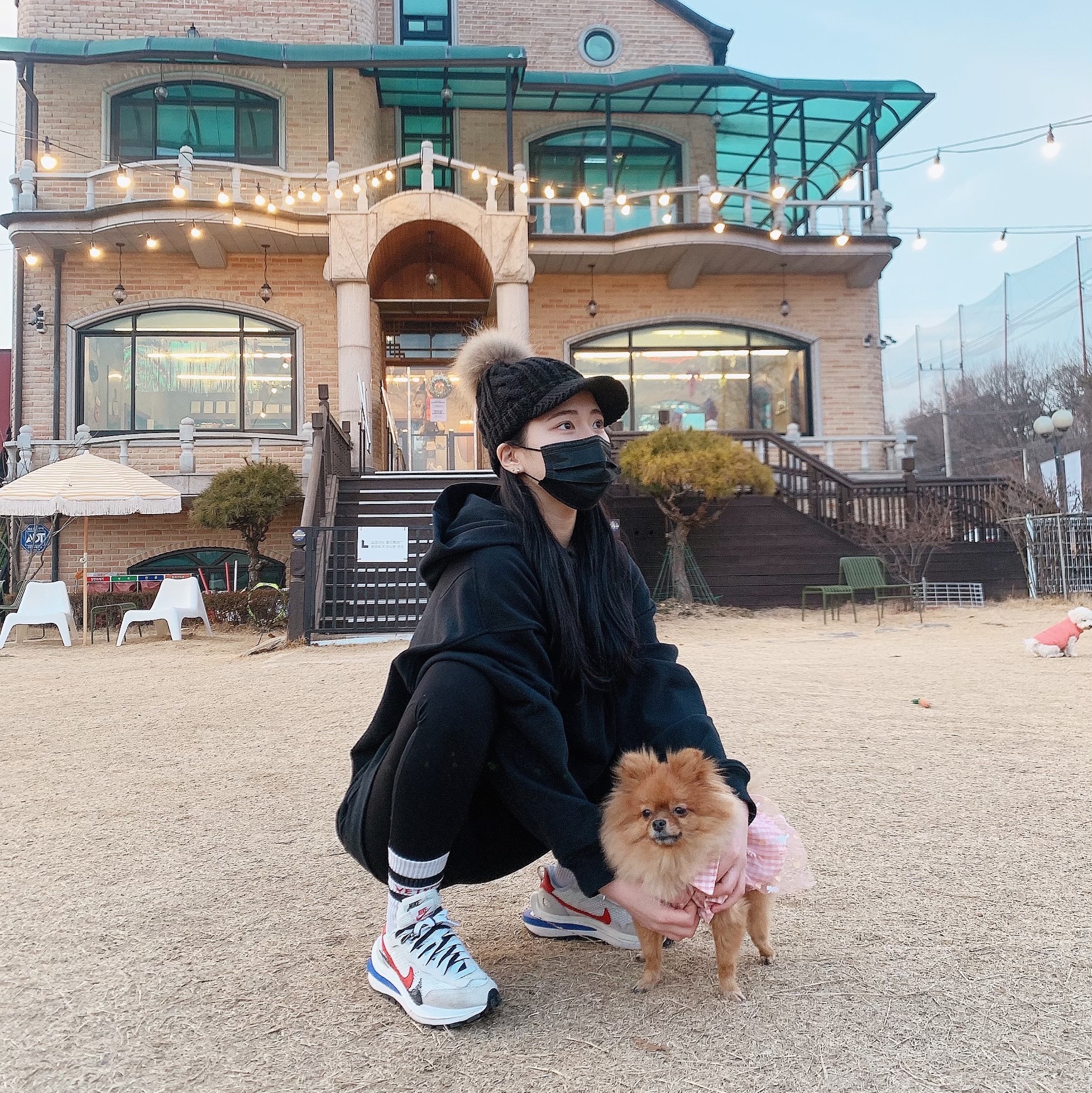 Nike x Sacai VaporWaffle Royal Fuchsia 착용 스타일