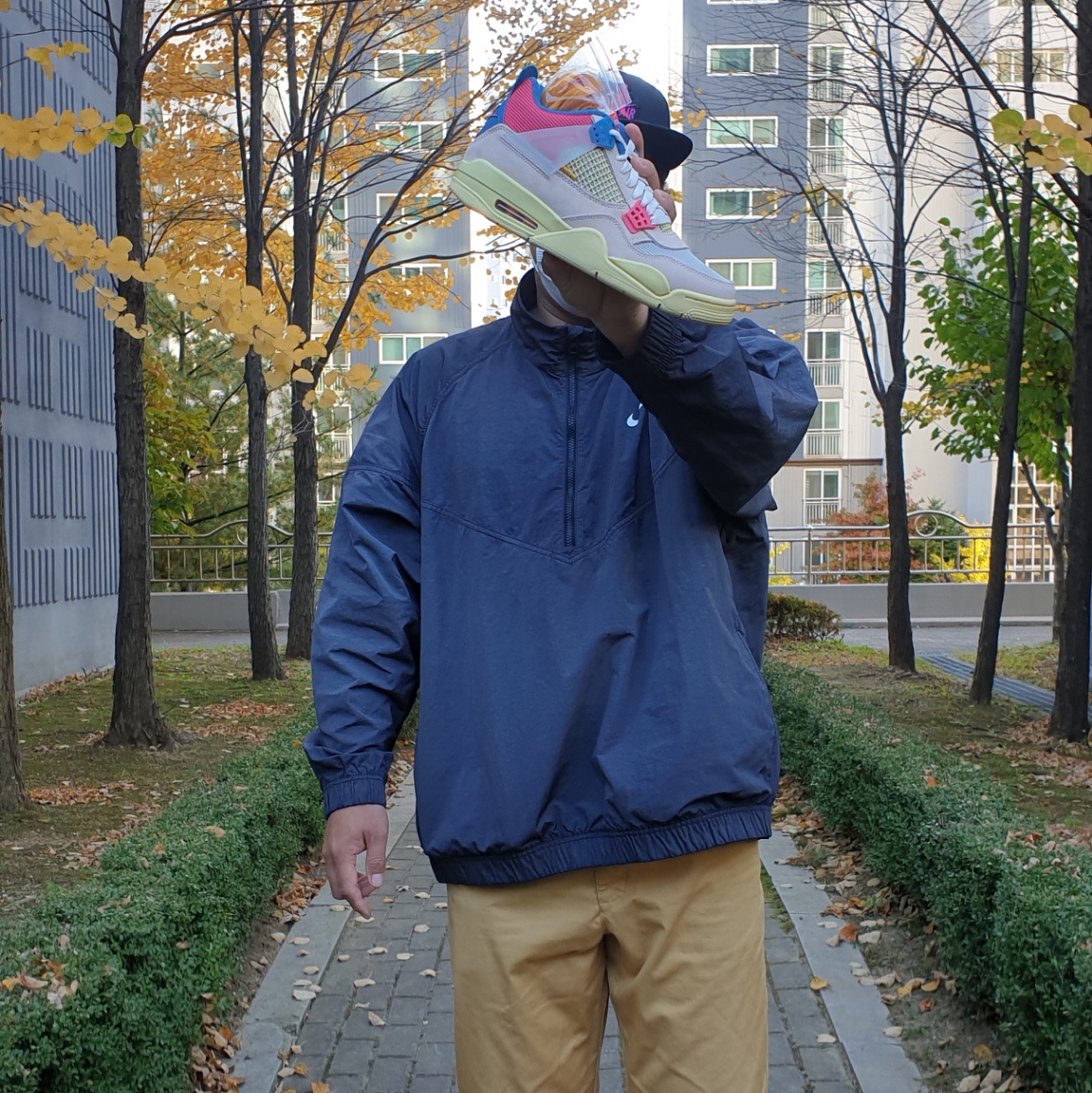 Jordan 4 x Union Retro Guava Ice, Nike x Stussy Windrunner Jacket Off Noir 착용 스타일